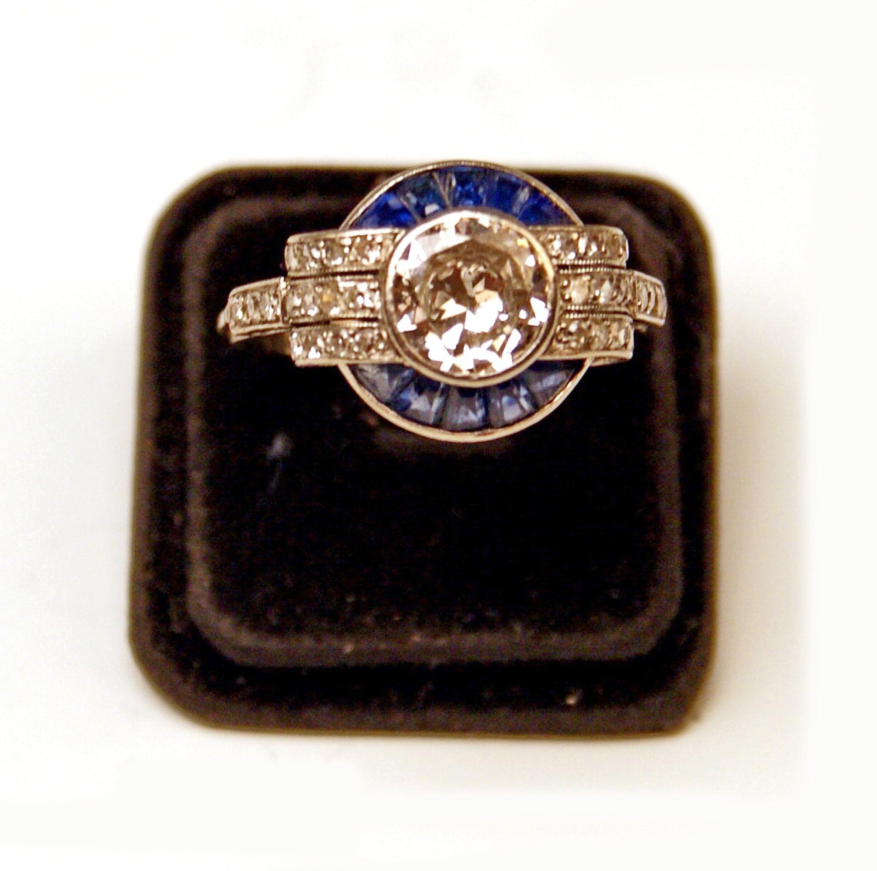 Old European Cut Cluster Ring Art Deco Platinum Diamonds 1.60 Carat Sapphires France, circa 1925