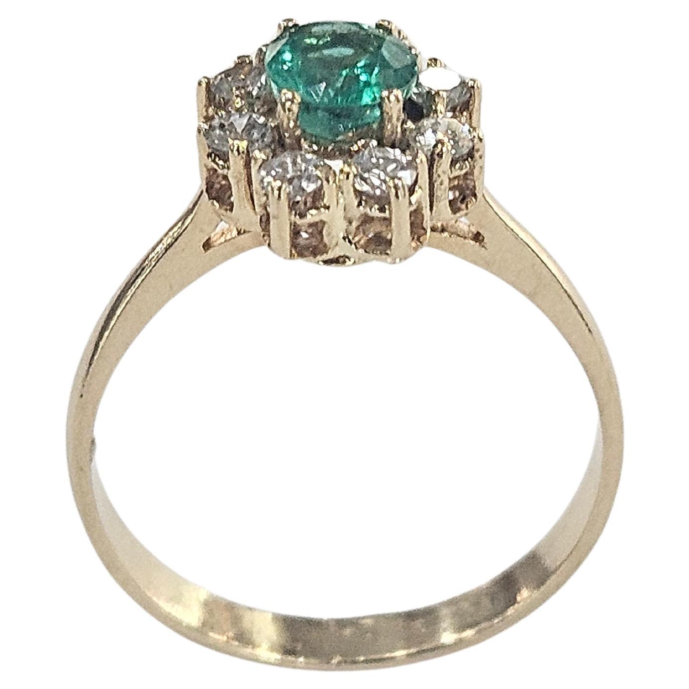 da uomo o donna Cluster Ring Natural Emerald Colombia 0.60 Ctw. Diamond Yellow Gold 18 Karat in vendita
