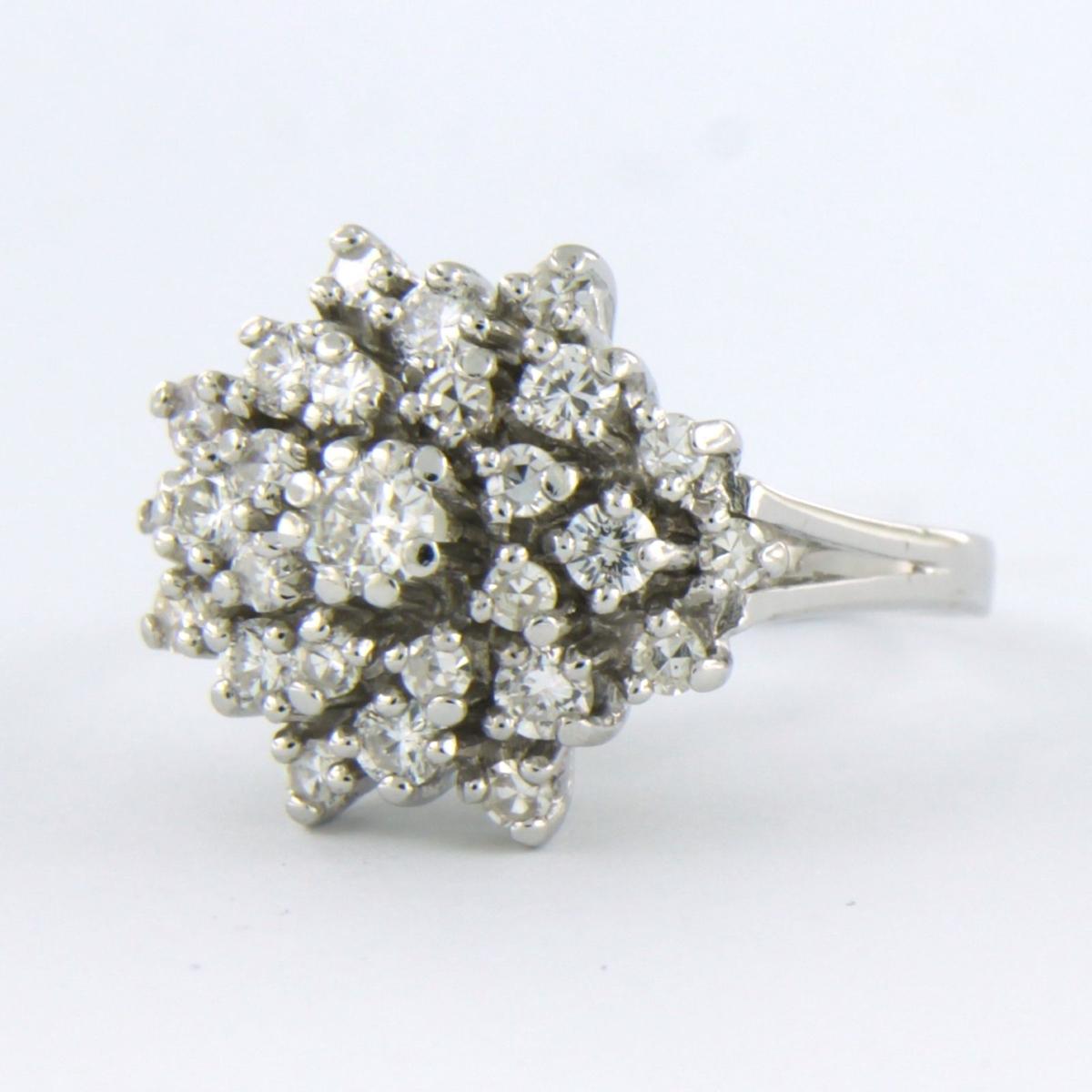 Brilliant Cut Cluster ring set with diamonds up to 1.00ct - 14k white gold For Sale