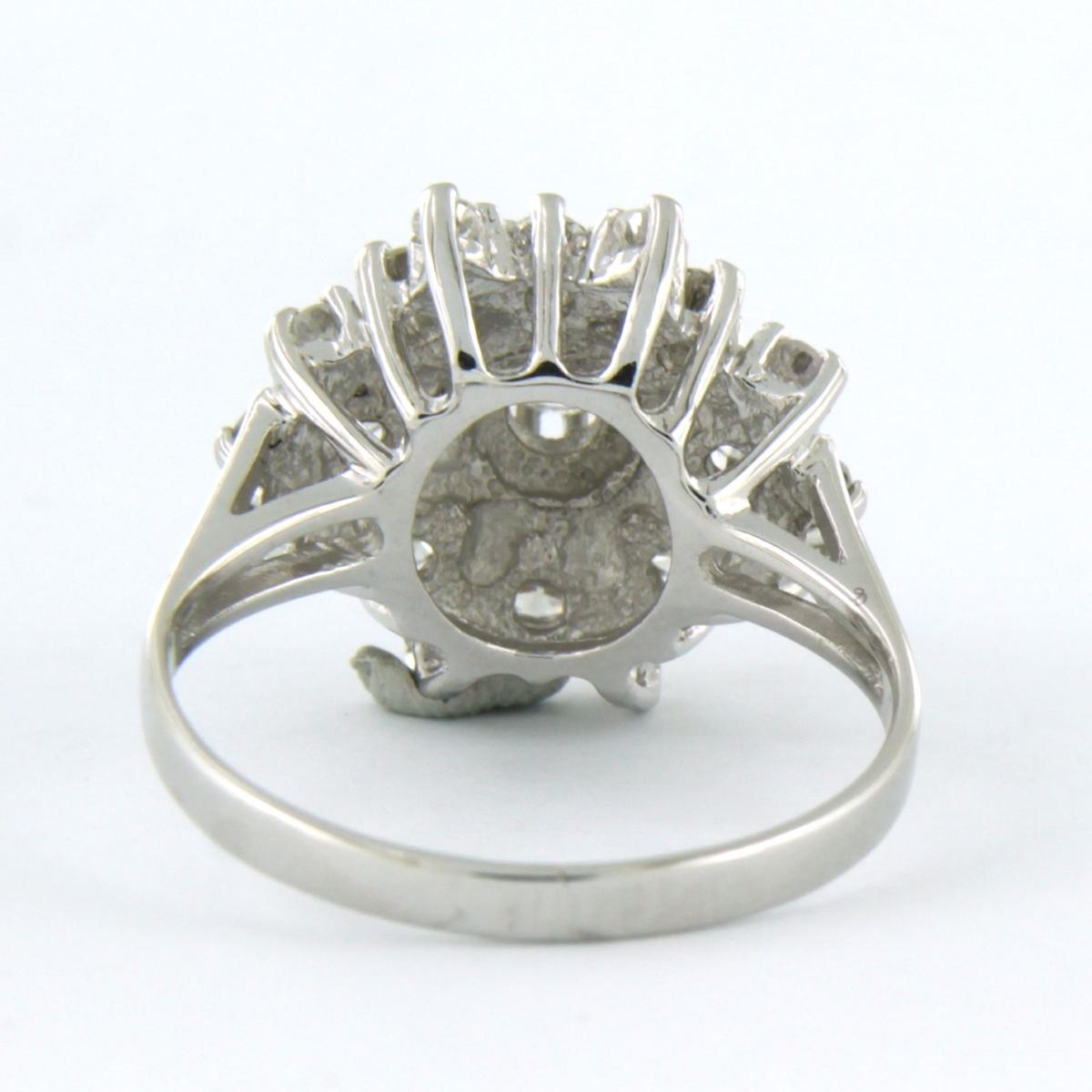 Cluster ring set with diamonds up to 1.00ct - 14k white gold In Excellent Condition For Sale In The Hague, ZH