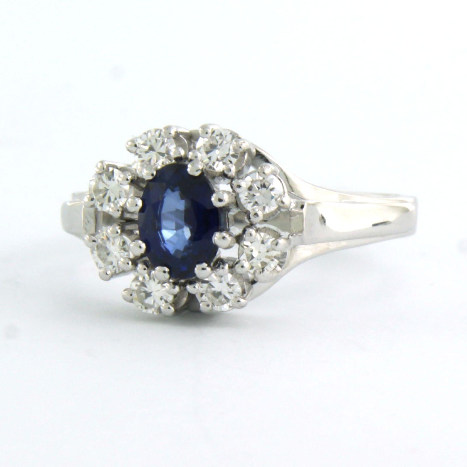 Brilliant Cut Cluster ring set with Sapphire and diamonds 14k white gold For Sale