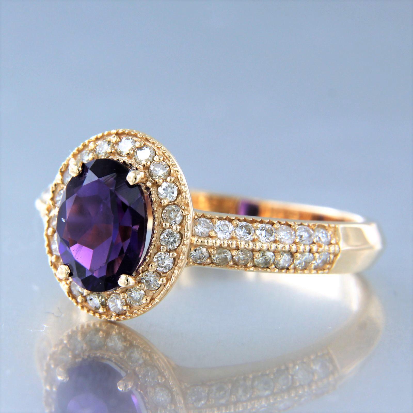 Brilliant Cut Cluster ring with amethyst and diamonds 14k pink gold For Sale