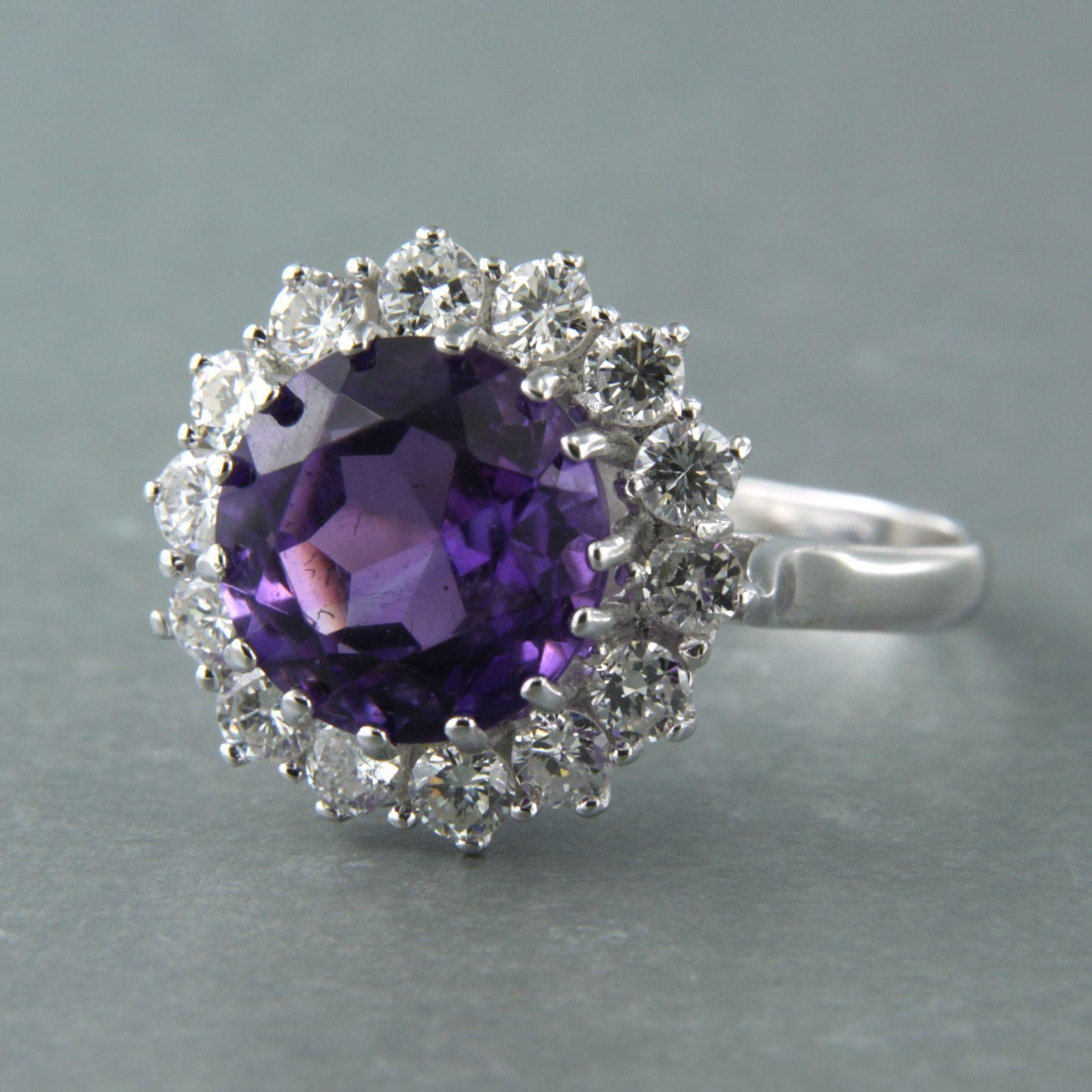Cluster-Ring mit Amethyst und Diamanten im Brillantschliff bis zu 1,00 Karat 14k Weißgold (Moderne) im Angebot