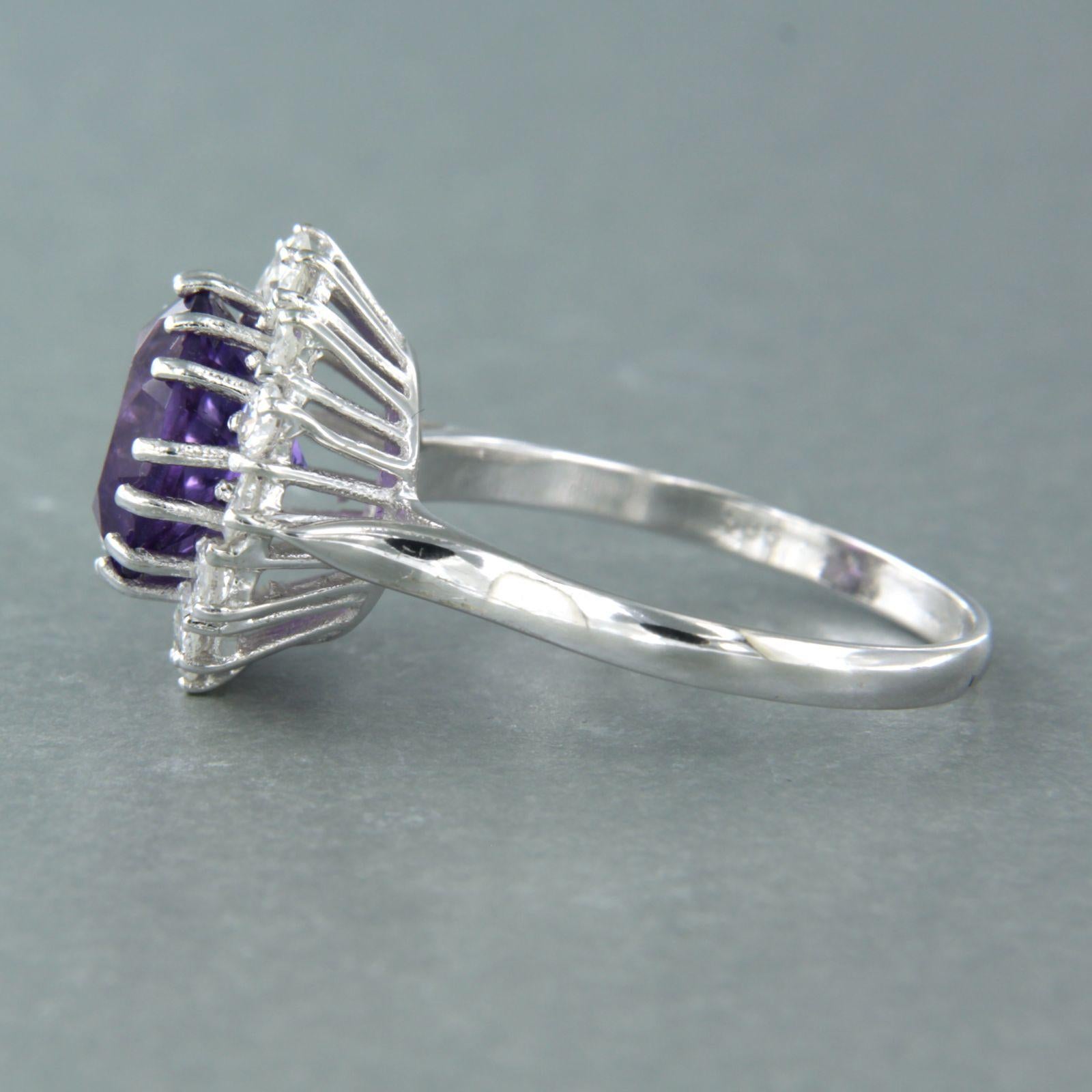Cluster-Ring mit Amethyst und Diamanten im Brillantschliff bis zu 1,00 Karat 14k Weißgold im Zustand „Hervorragend“ im Angebot in The Hague, ZH