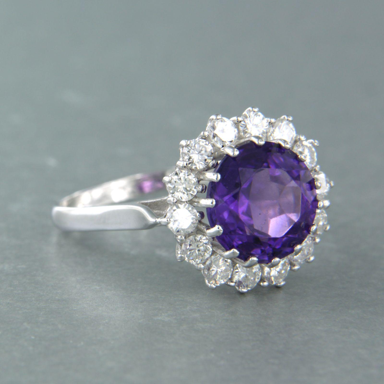 Cluster-Ring mit Amethyst und Diamanten im Brillantschliff bis zu 1,00 Karat 14k Weißgold im Angebot 2