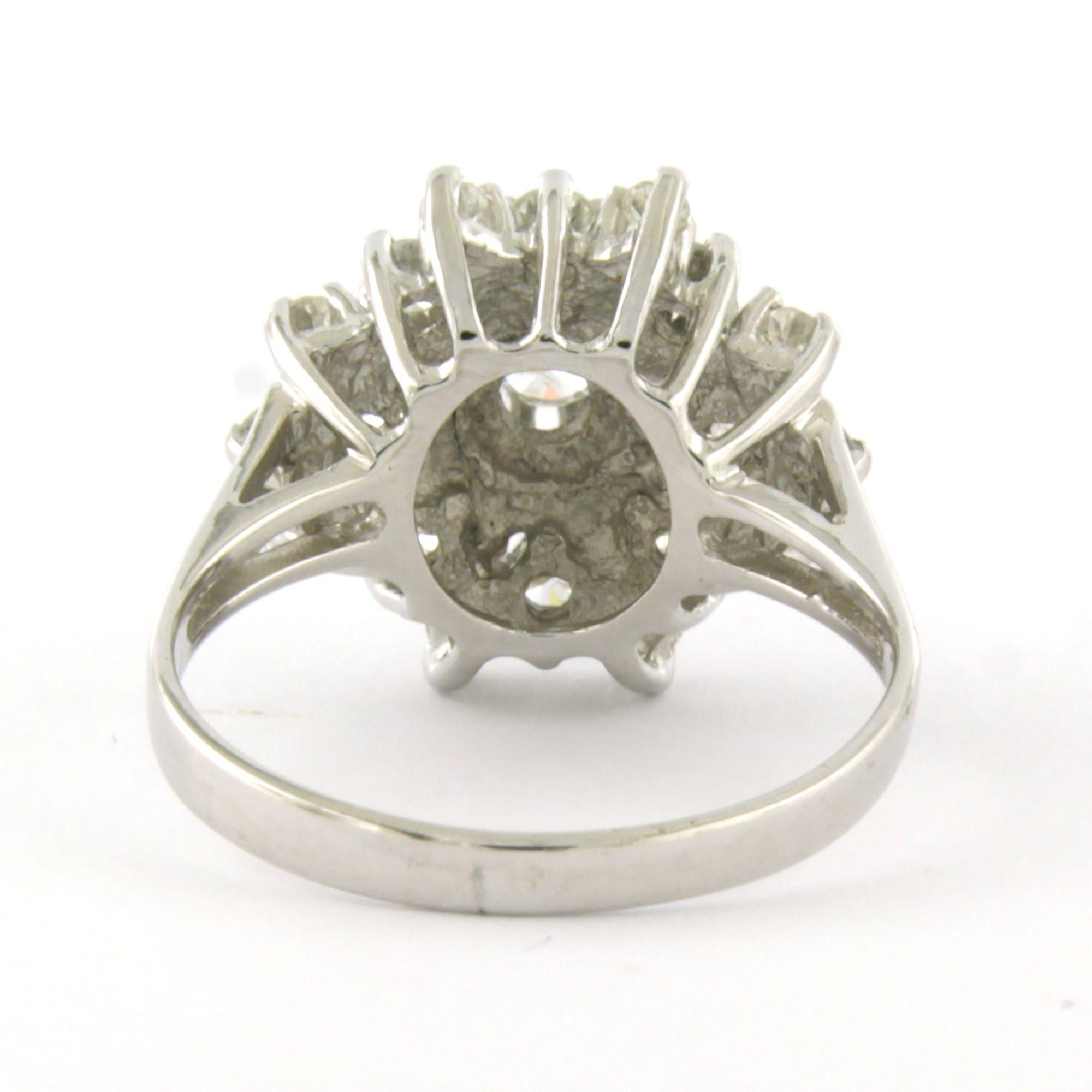 Cluster-Ring mit Diamanten im Brillantschliff bis zu 1,00ct 4,5 Gramm 14k Weißgold Damen im Angebot