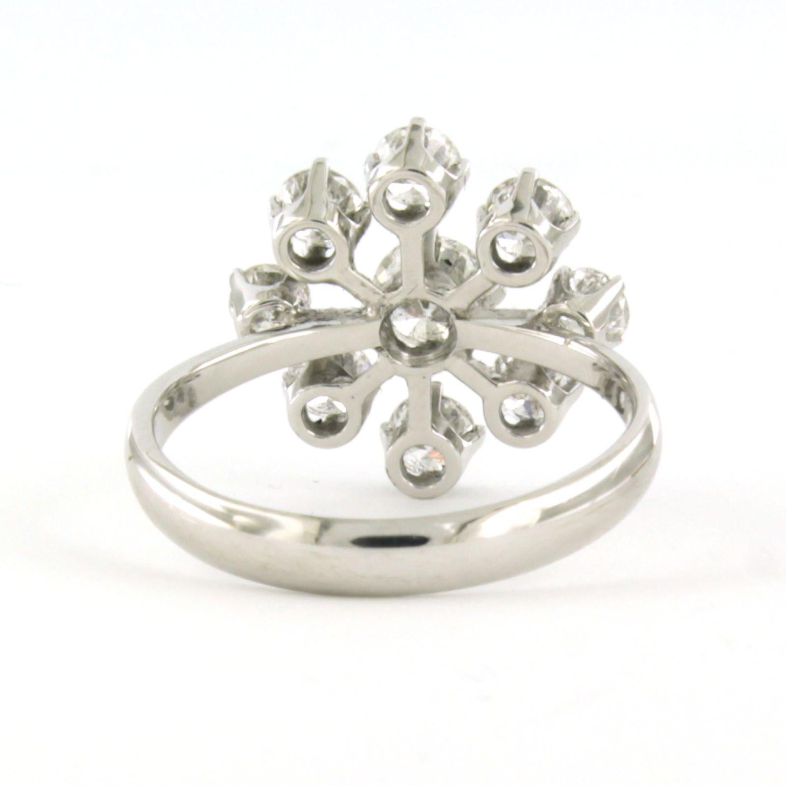 Cluster-Ring mit Diamanten im Brillantschliff bis zu 1,60ct - 4.1 Gramm - 18k Gold (Briolette) im Angebot