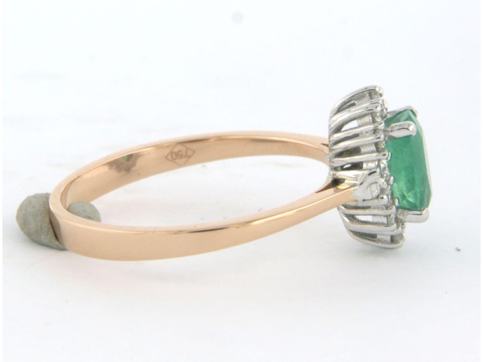 Women's Cluster Ring with emerald and diamonds 18k bicolour gold  For Sale