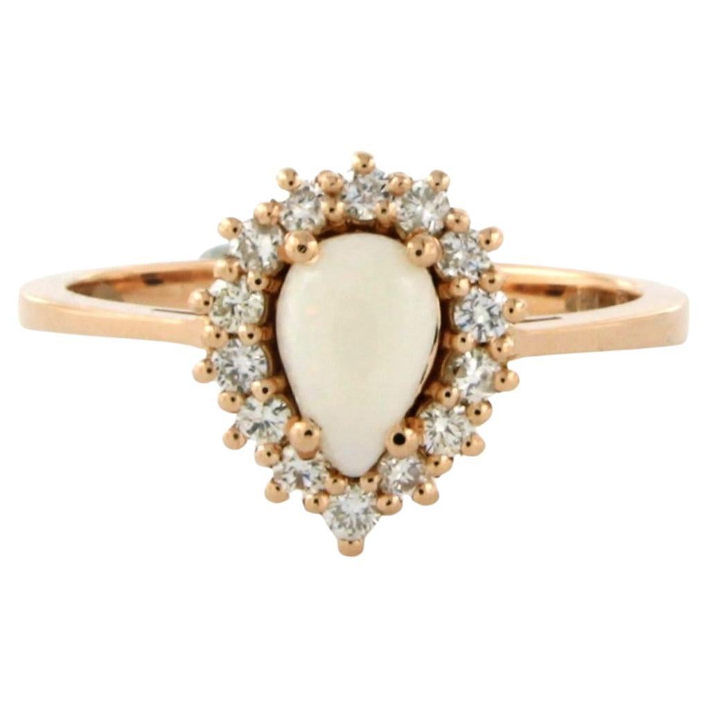 Cluster Ring with opal an diamonds 18k pink gold 