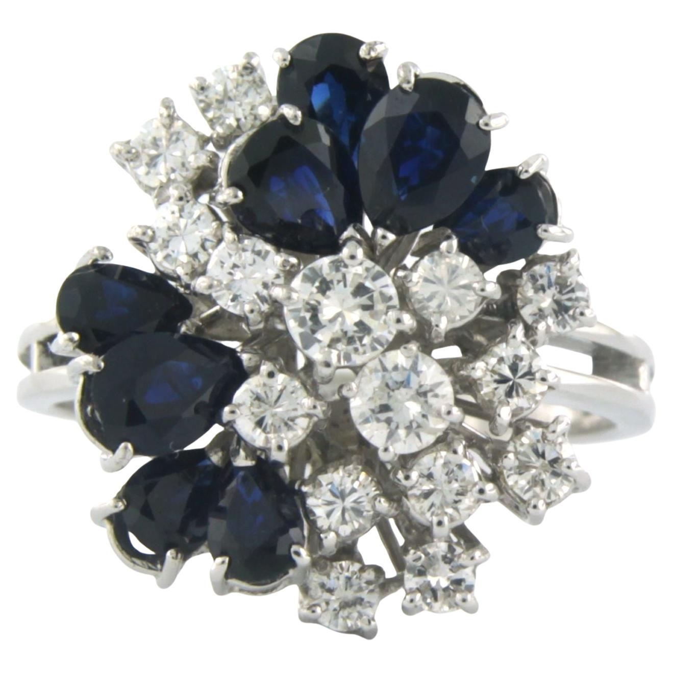 Cluster ring with sapphire and brilliant cut diamonds up to 1.10ct 14k gold
