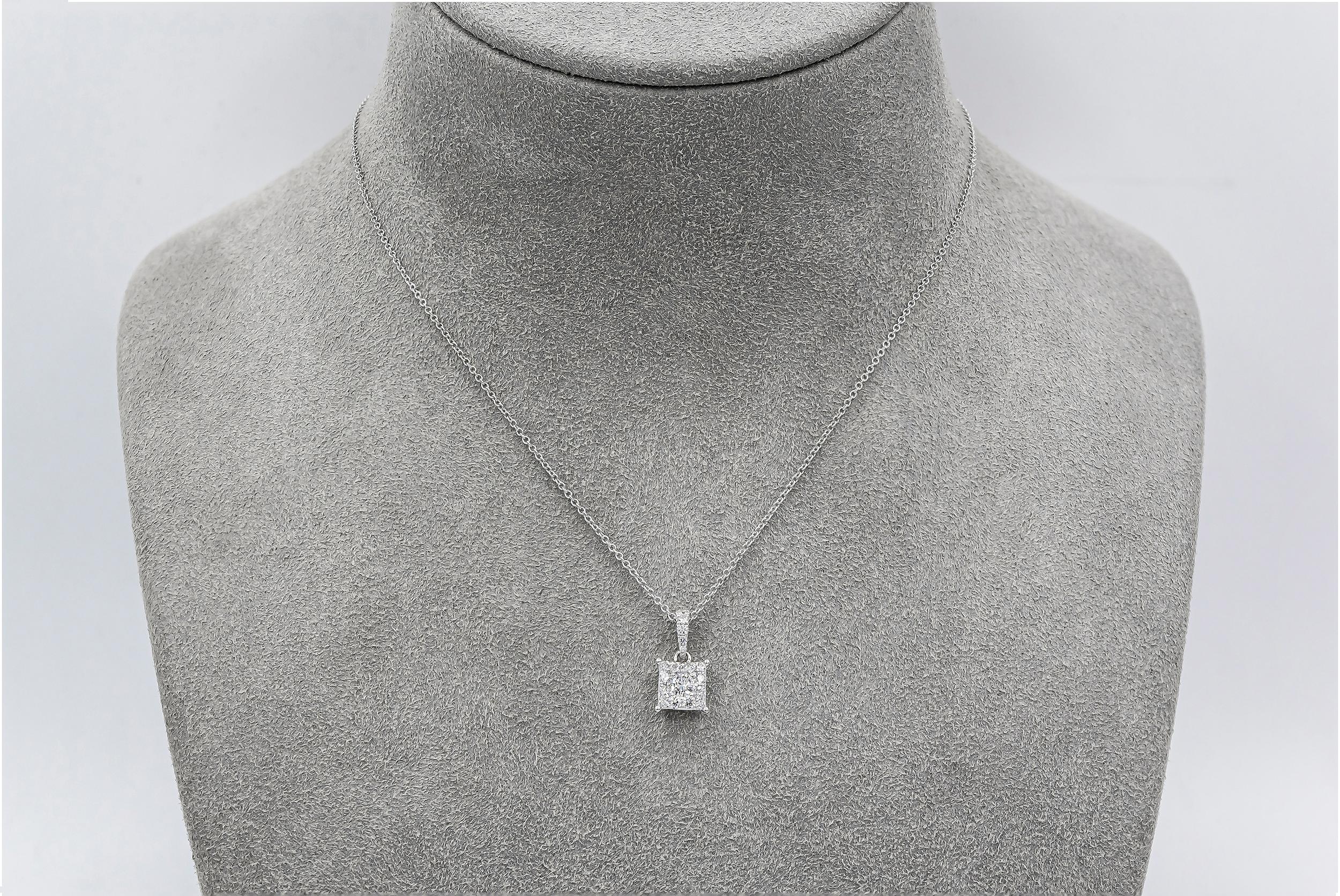 Contemporary Roman Malakov 0.47 Carats Total Round Diamond Cluster Illusion Pendant Necklace For Sale