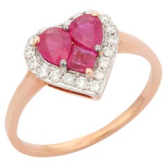 Bague en forme de cœur en or rose massif 18 carats avec halo de diamants et rubis en grappe