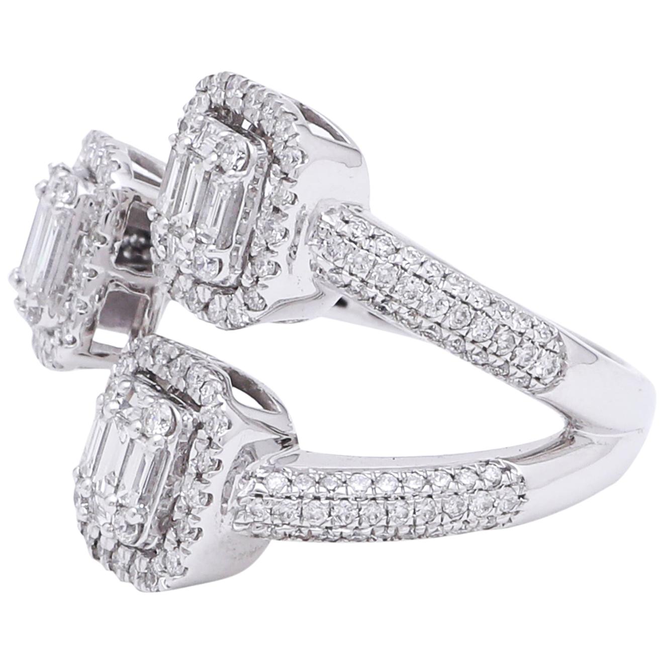 Cluster Setting Diamond Ring Set in 18 Karat White Gold For Sale