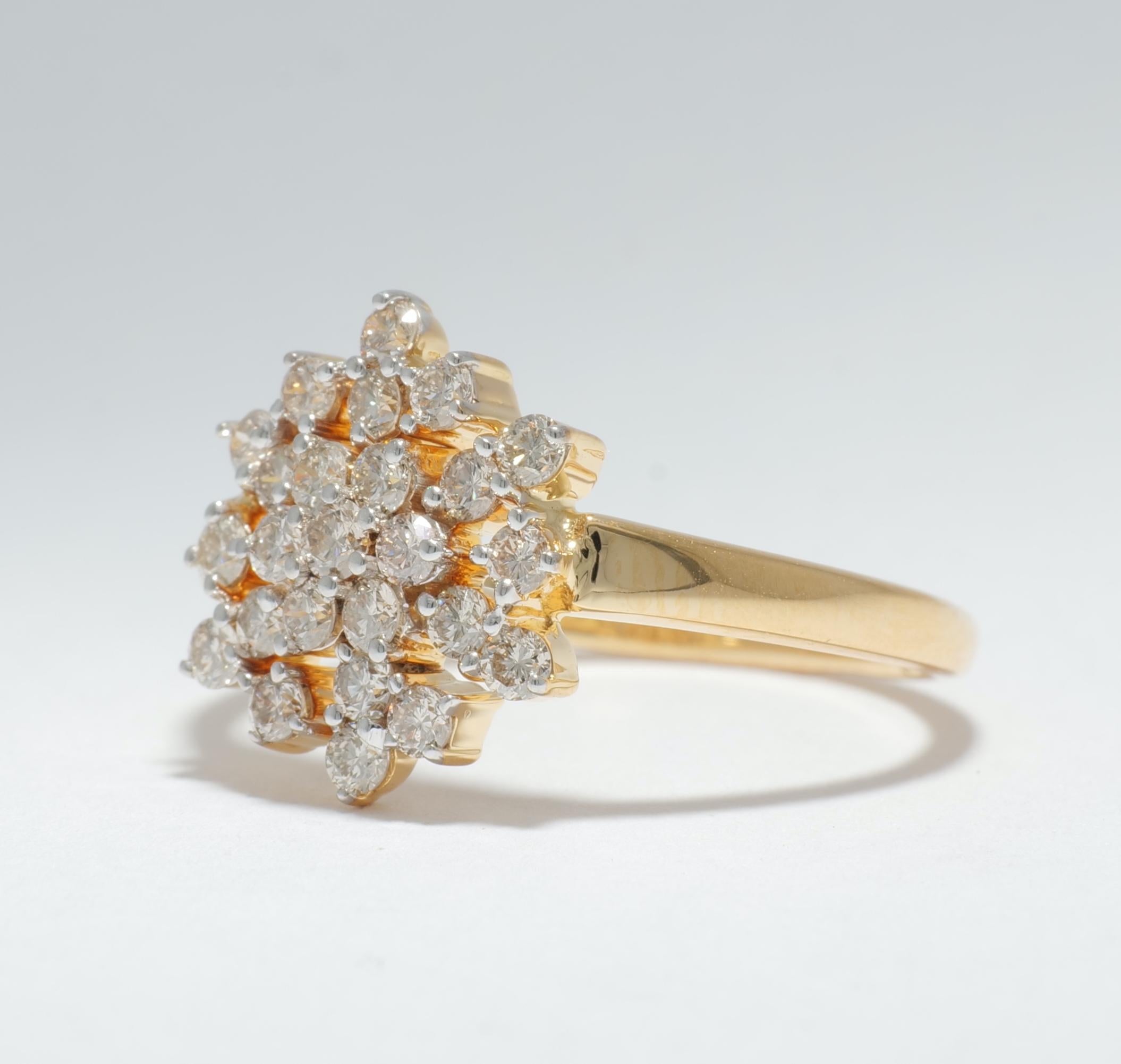 Cluster Schneeflocken Diamantring aus 14k massivem Gold (zertifiziert) (Art déco) im Angebot