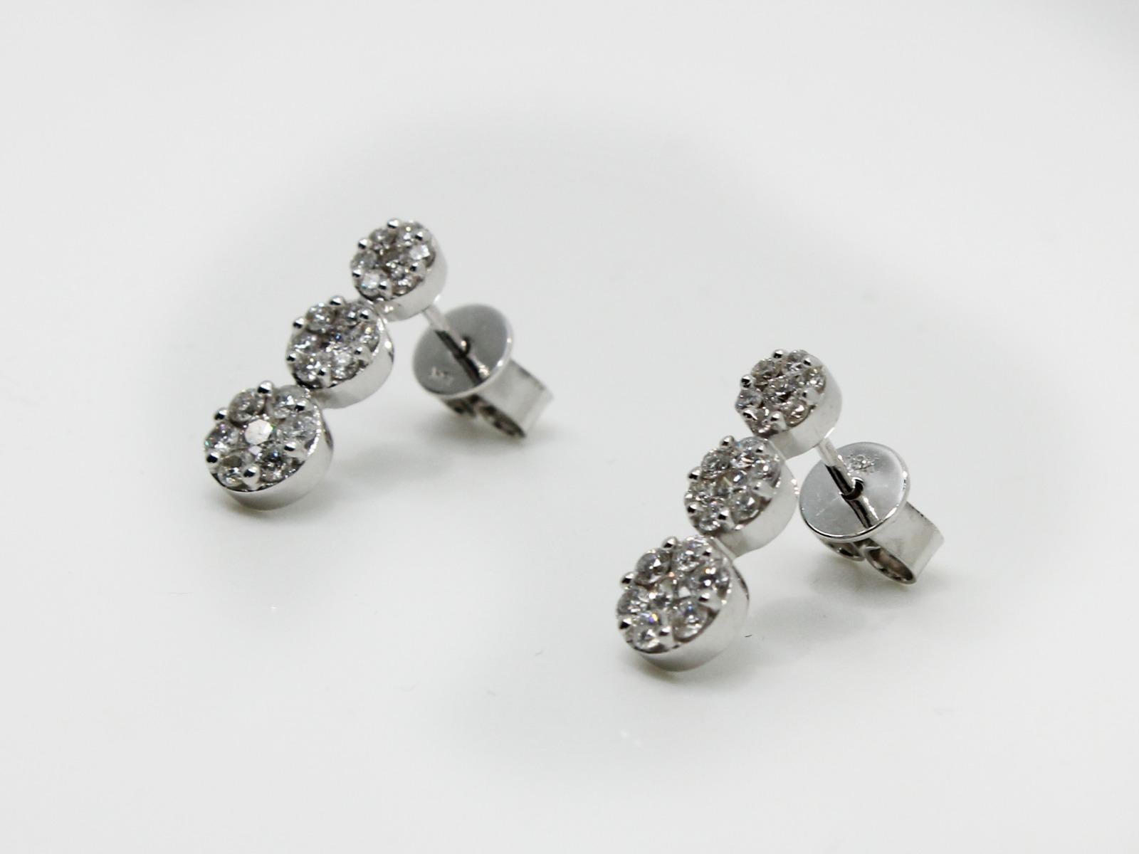 Modern Cluster Three Drop Flower Earrings 0.99 Carat Diamond 18 Karat White Gold For Sale