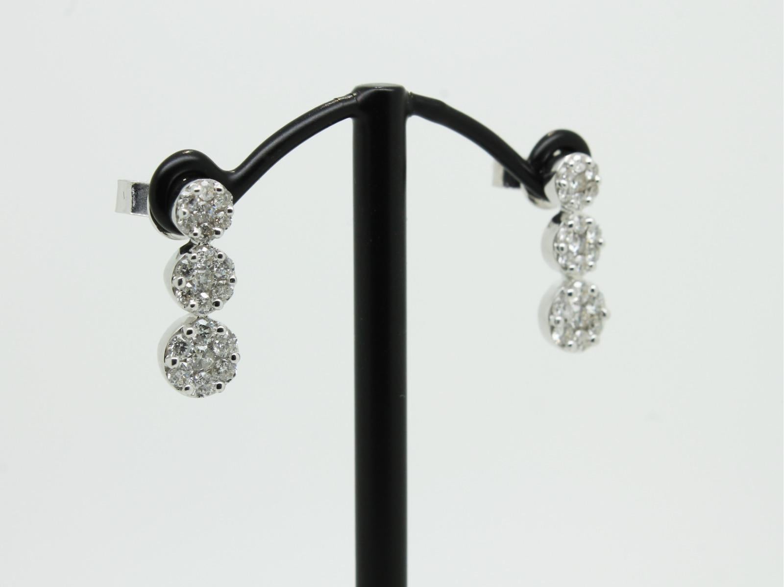 Round Cut Cluster Three Drop Flower Earrings 0.99 Carat Diamond 18 Karat White Gold For Sale