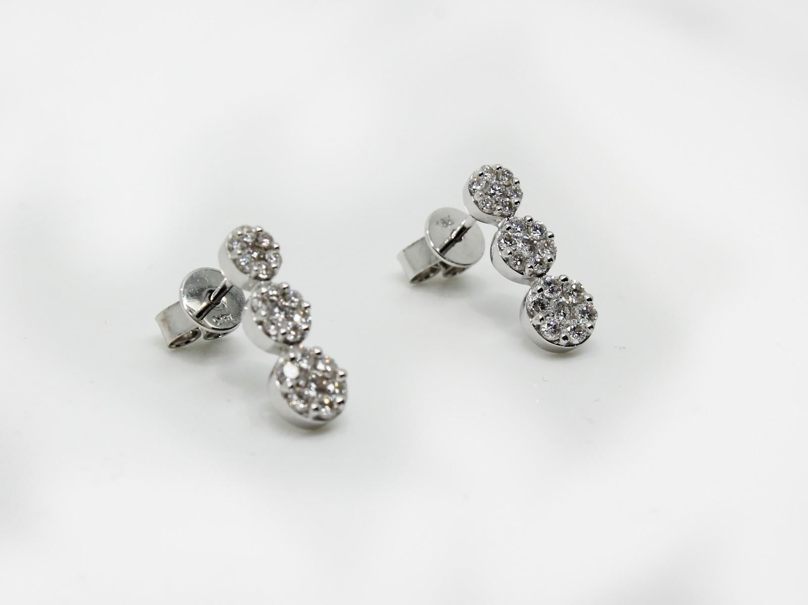 Cluster Three Drop Flower Earrings 0.99 Carat Diamond 18 Karat White Gold For Sale 1