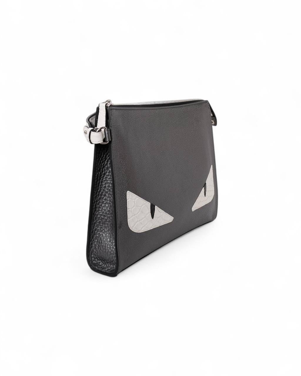Gris Pochette Monster Grigia Fendi en vente