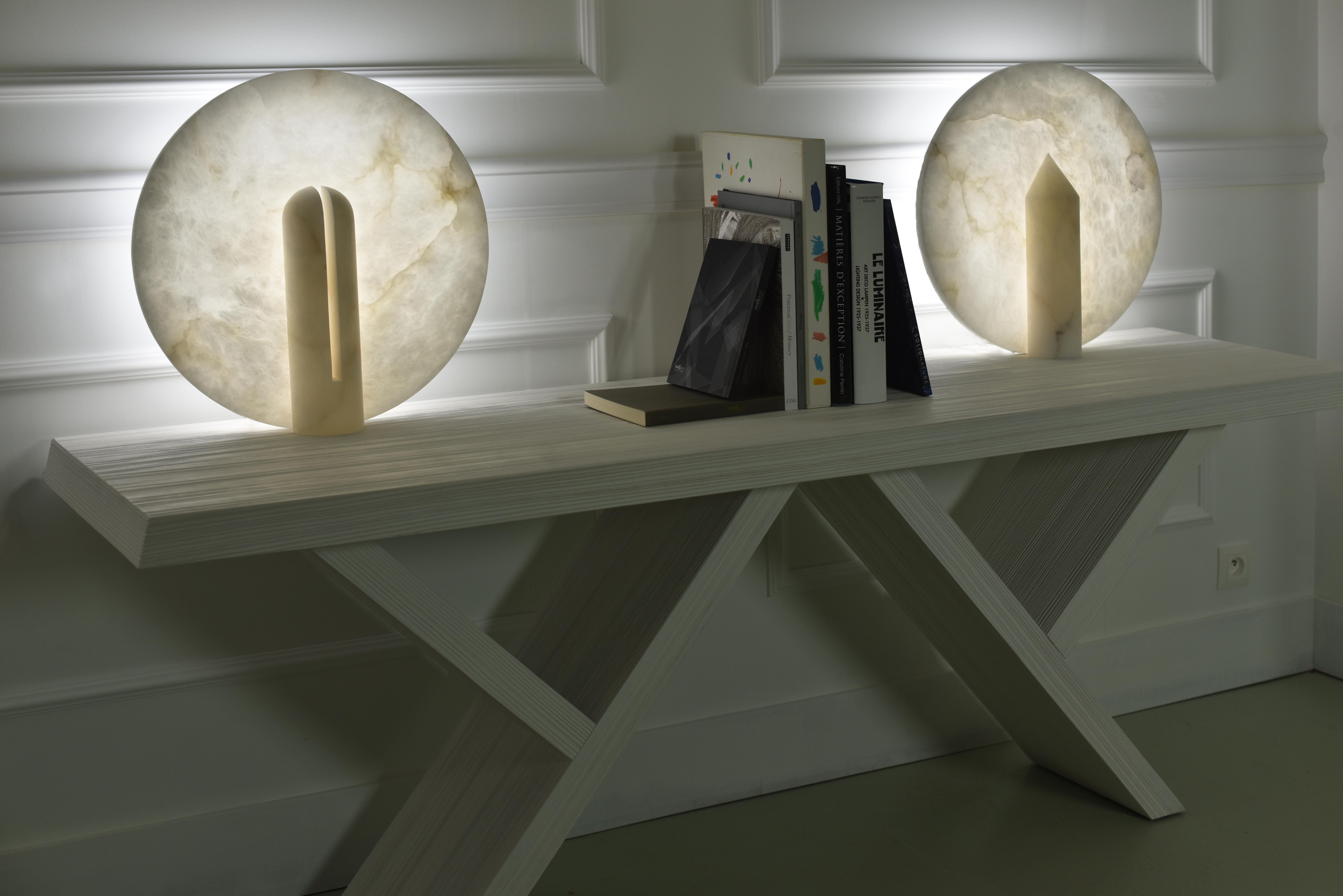 Clyde Alabaster Table Lamp by Atelier Alain Ellouz In New Condition In Geneve, CH