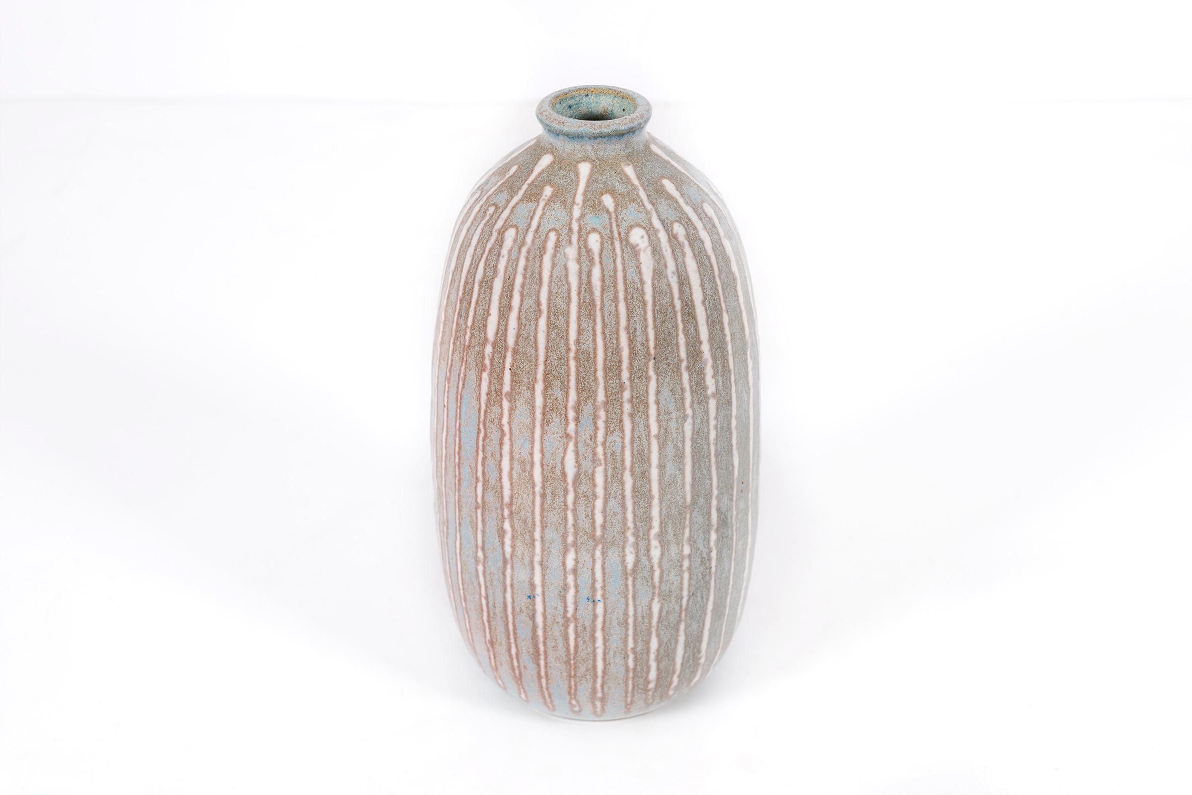 Clyde Burt Keramik-Vase (Moderne der Mitte des Jahrhunderts) im Angebot