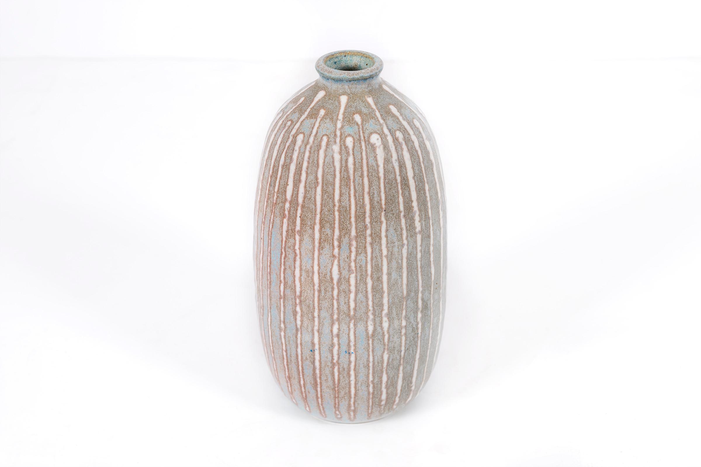 Mid-Century Modern Vase en céramique Clyde Burt en vente