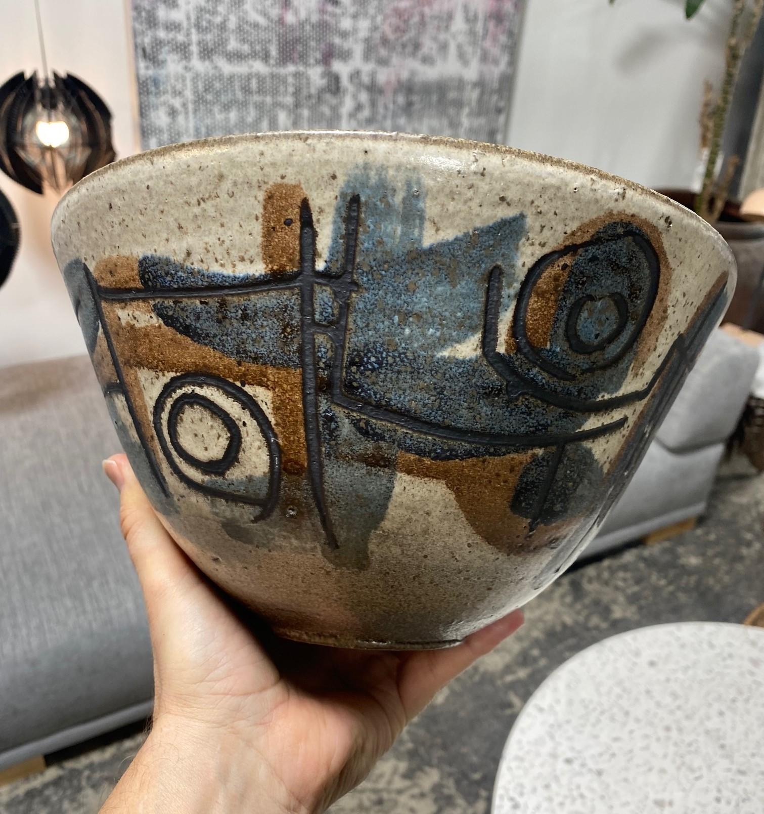 Clyde Burt Signed Large Mid-Century Modern Studio Pottery Ceramic Art Bowl For Sale 12