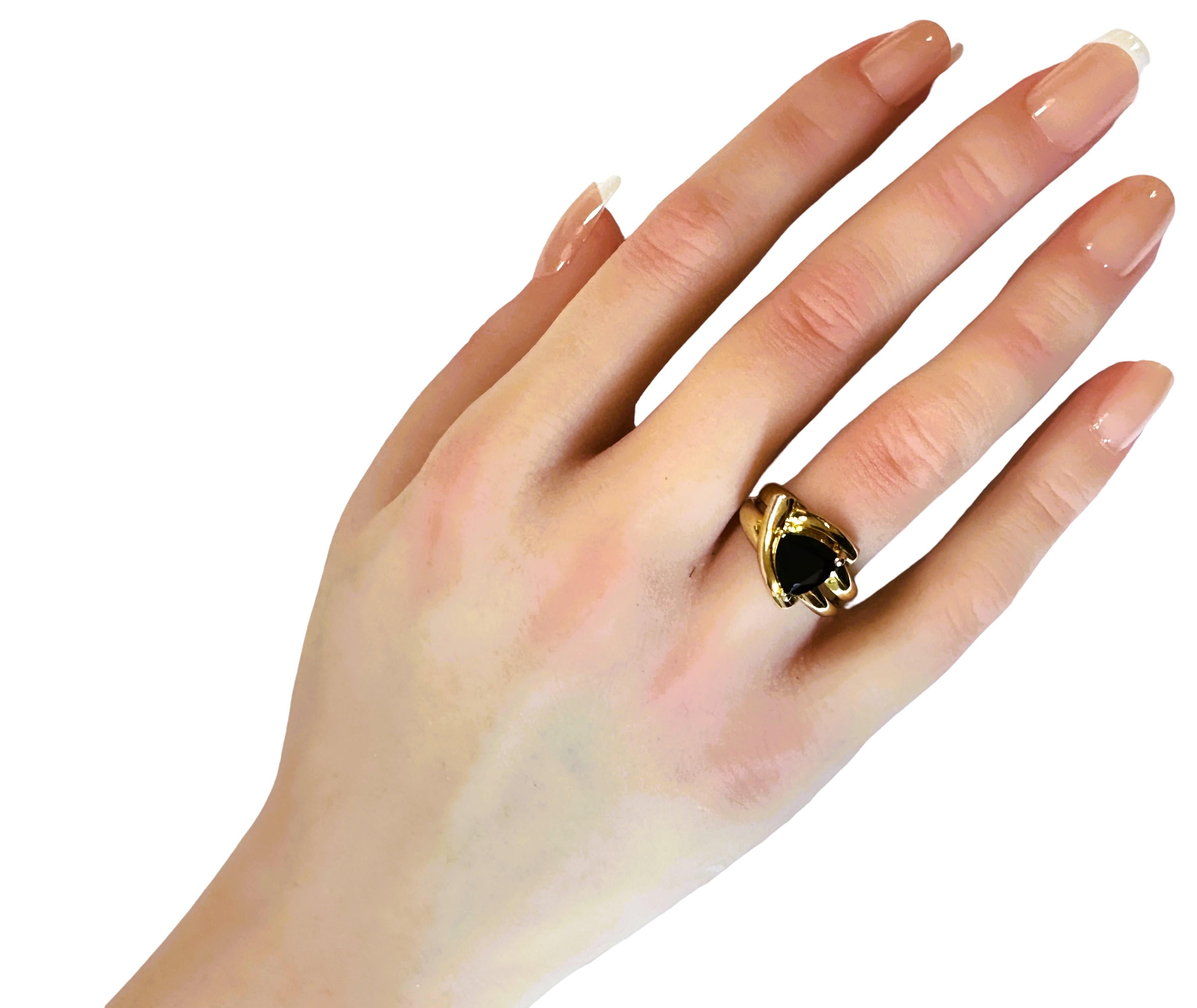 Women's Clyde Duneier 14K Yellow Gold Trillion Cut Black Onyx Ring Size 6.25