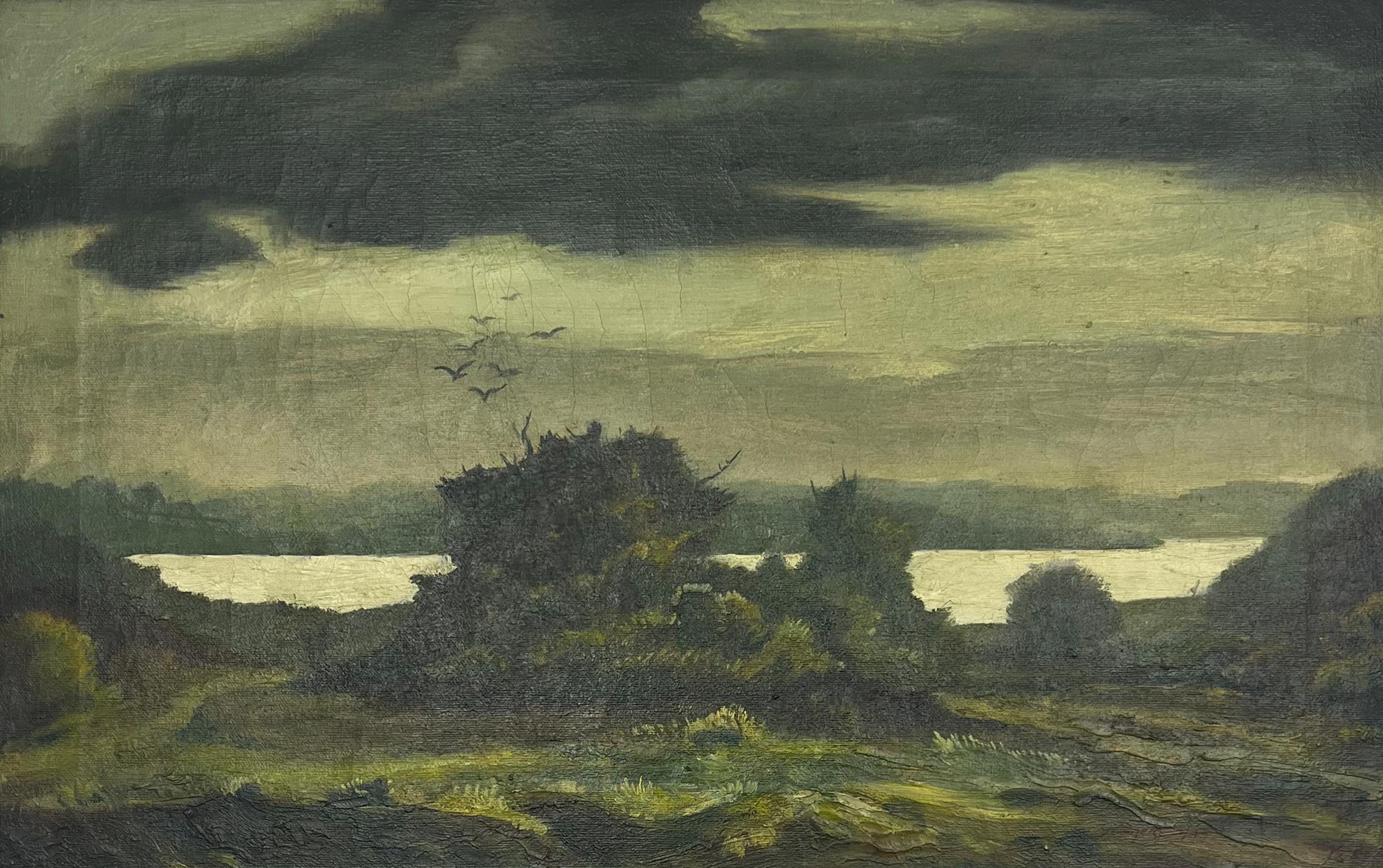 Questo è un grande dipinto di paesaggio americano dell'artista Clyde Singer.   Splendide tonalità di verde e grigio raffigurano un paesaggio tempestoso del Midwest. 

Incorniciato 16 x 24 pollici
Tela 14 x 22 pollici

Questo dipinto è un olio su