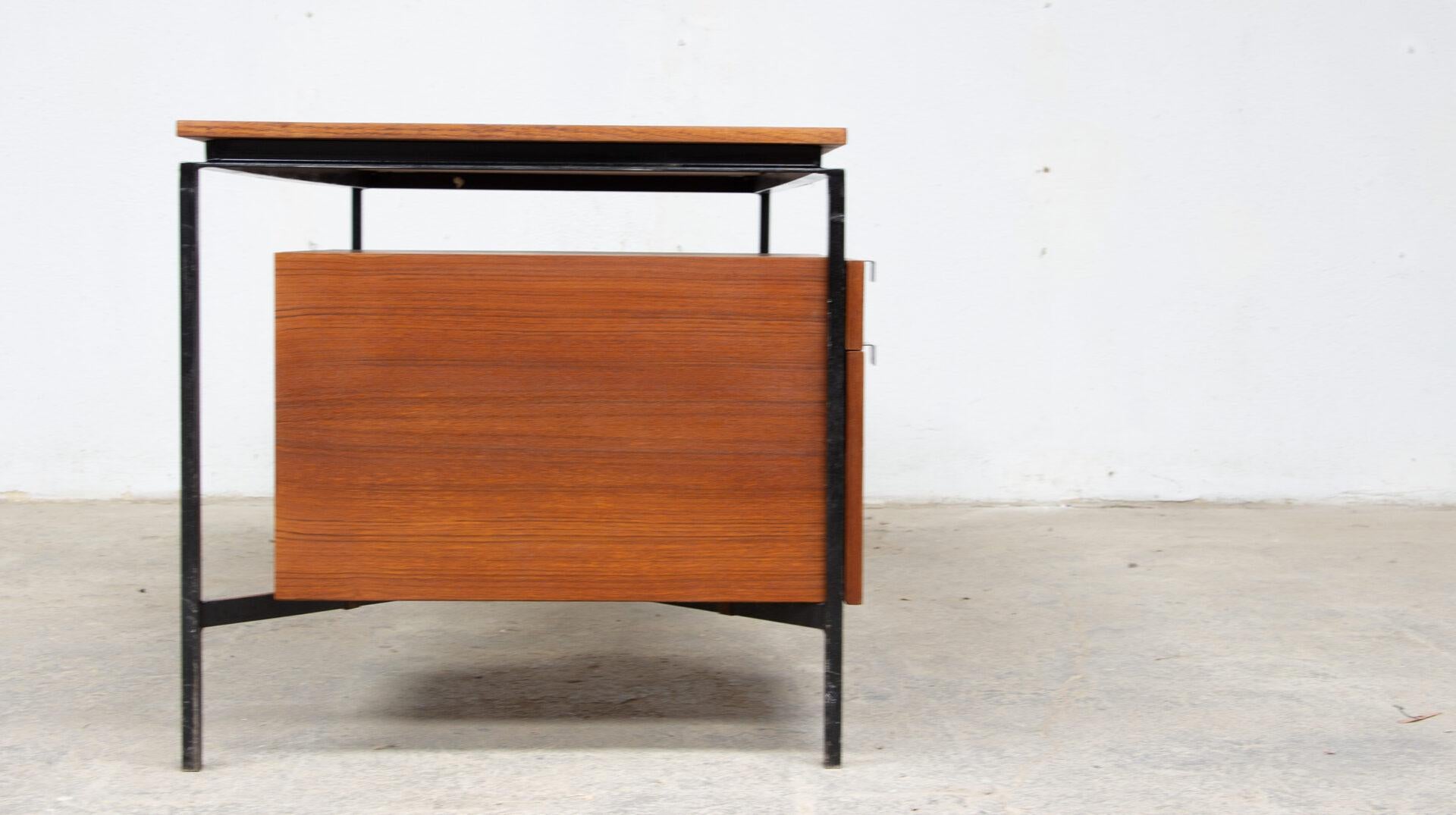 CM 172 desk by Pierre Paulin for Thonet, 1960' In Good Condition For Sale In LYON, FR