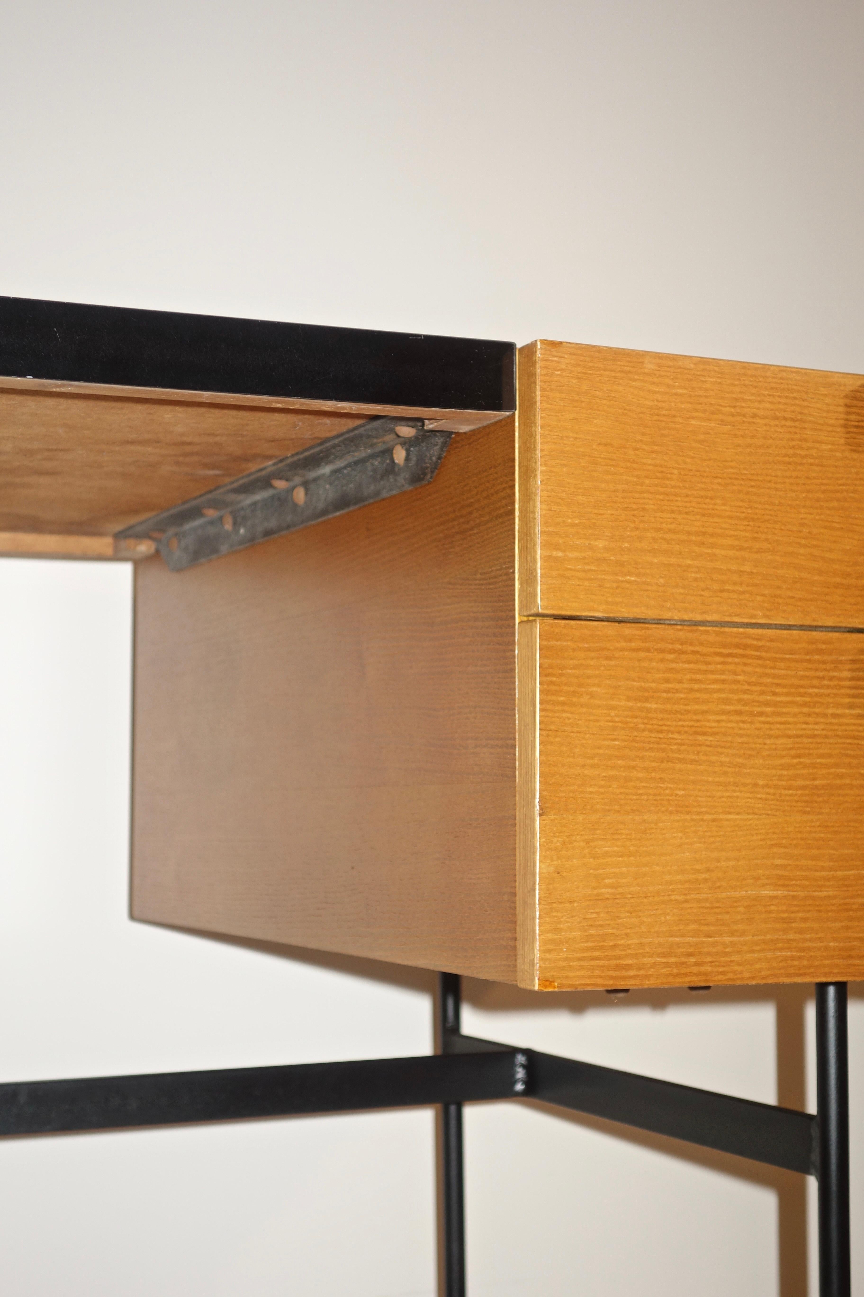 CM141 Desk by Pierre Paulin for Thonet 1st Edition 1954 2