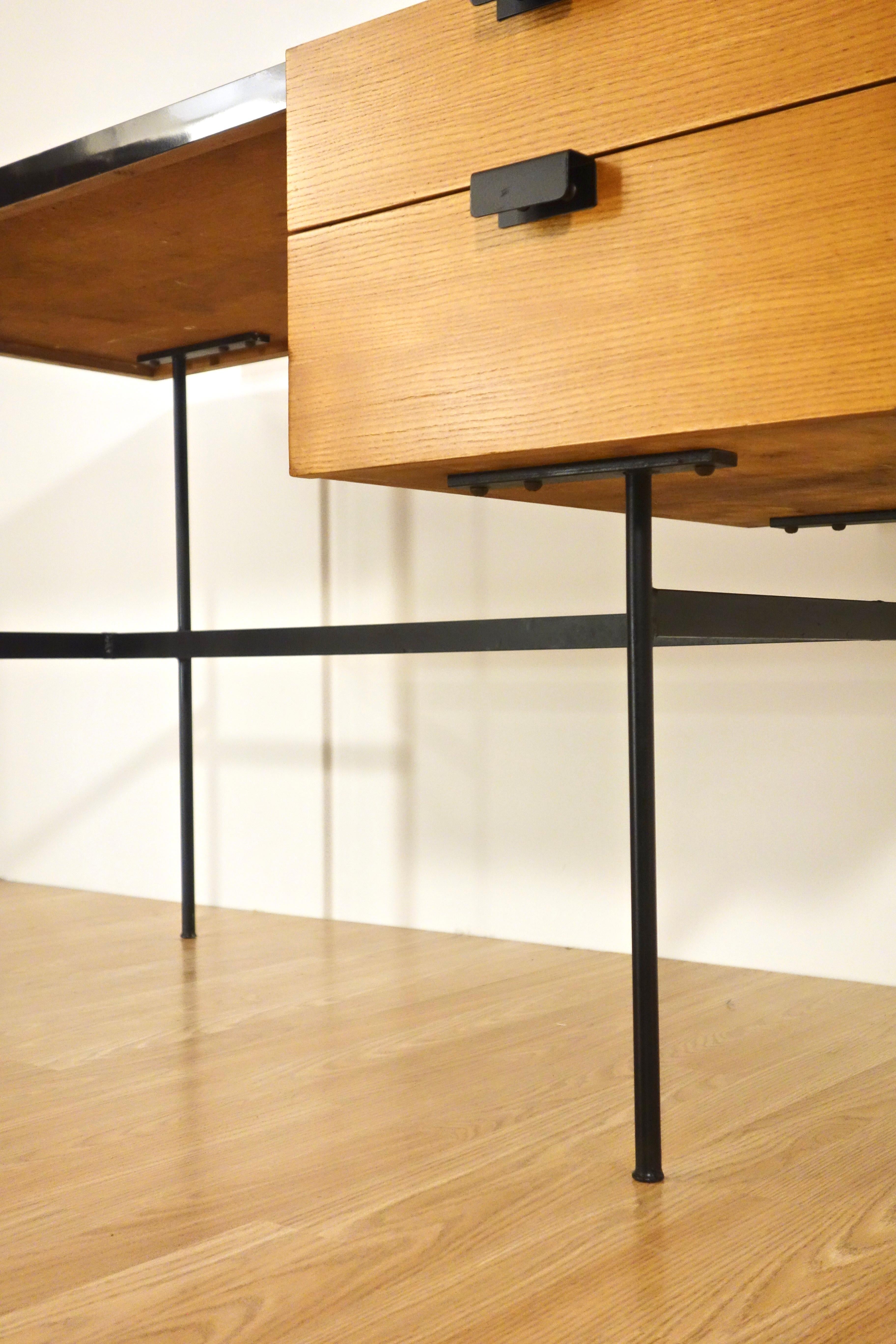 Lacquered CM141 Desk by Pierre Paulin for Thonet 1st Edition 1954