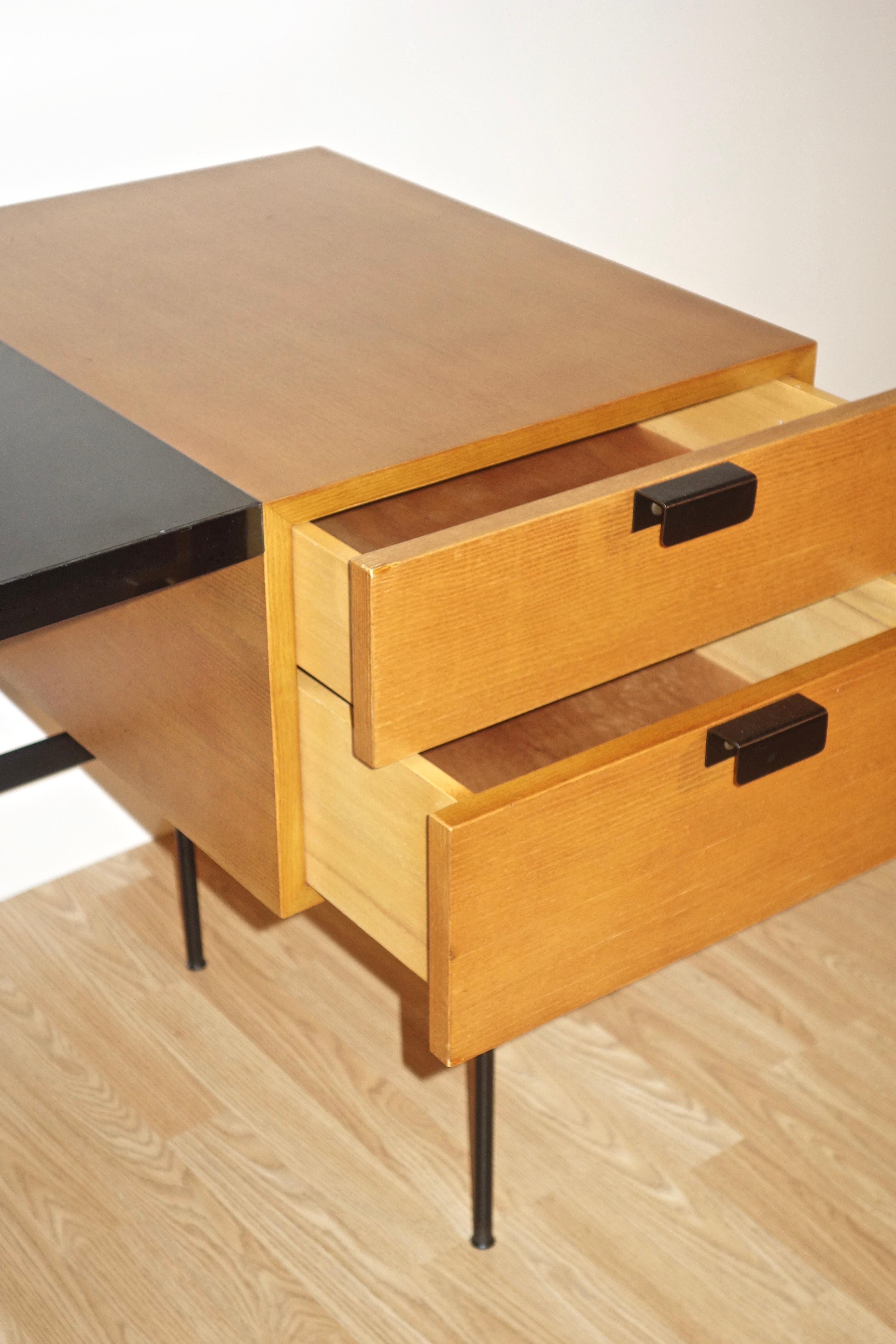 Mid-20th Century CM141 Desk by Pierre Paulin for Thonet 1st Edition 1954
