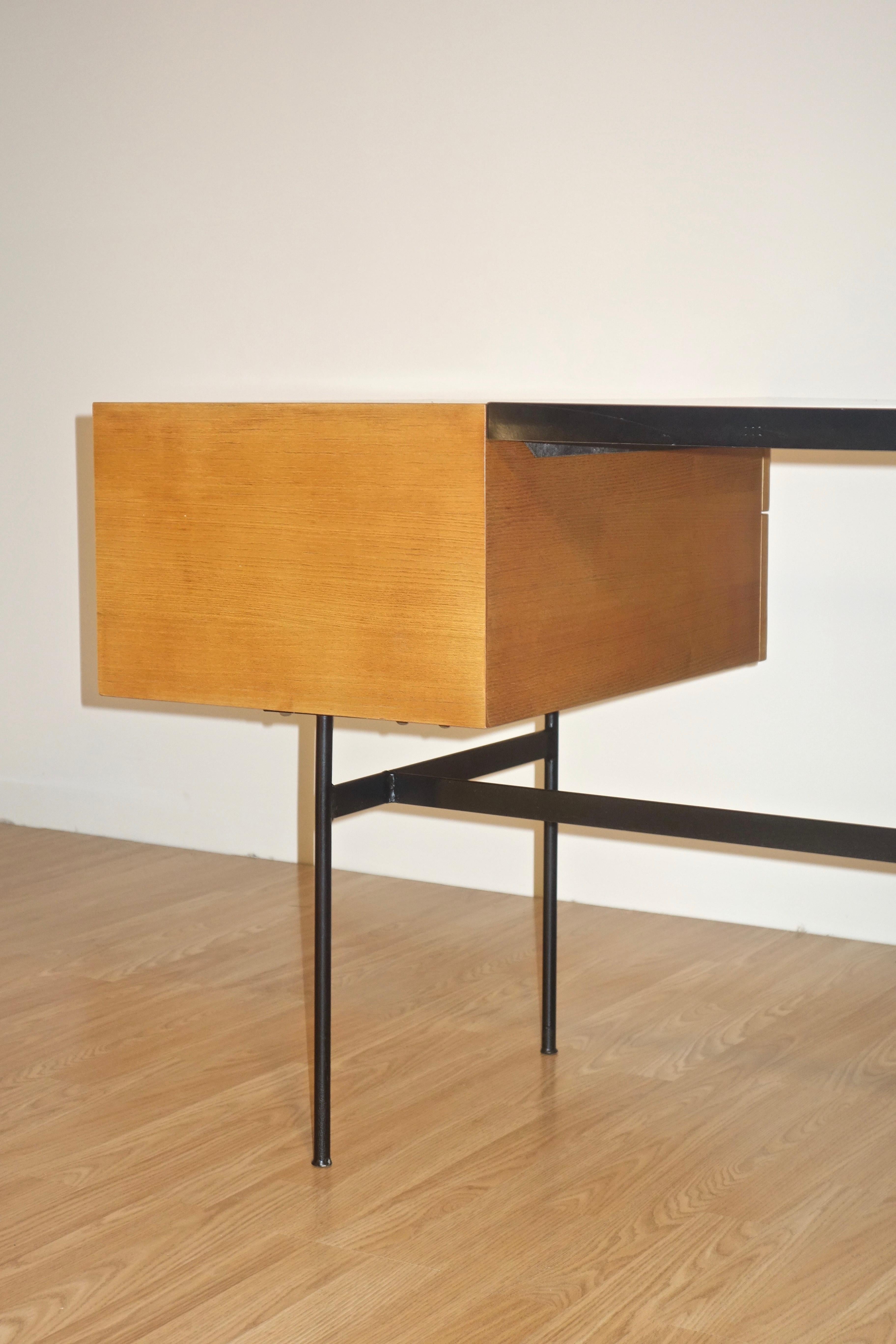 Metal CM141 Desk by Pierre Paulin for Thonet 1st Edition 1954