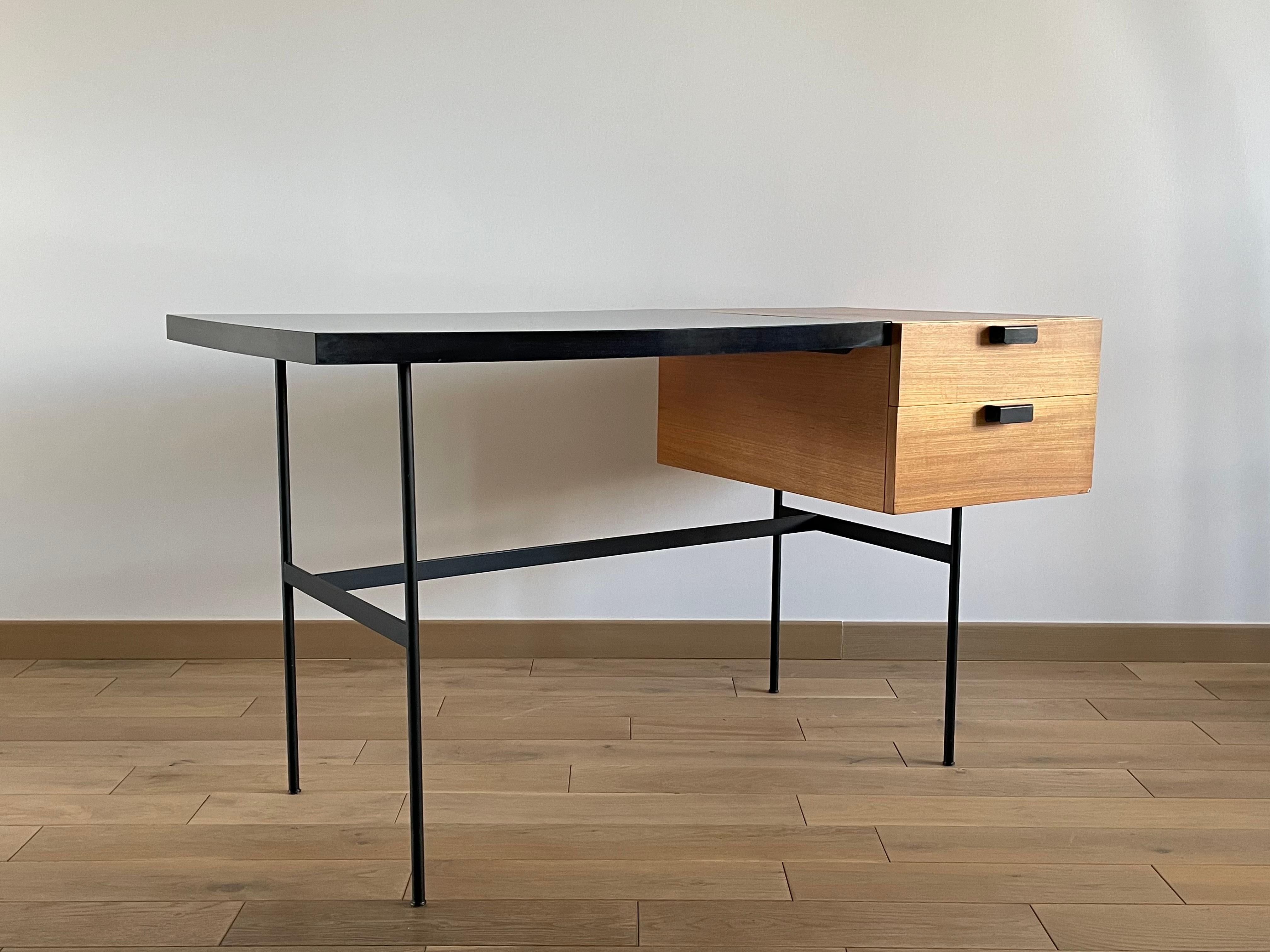 20th Century CM141 Desk by Pierre Paulin for Thonet, France, 1960s