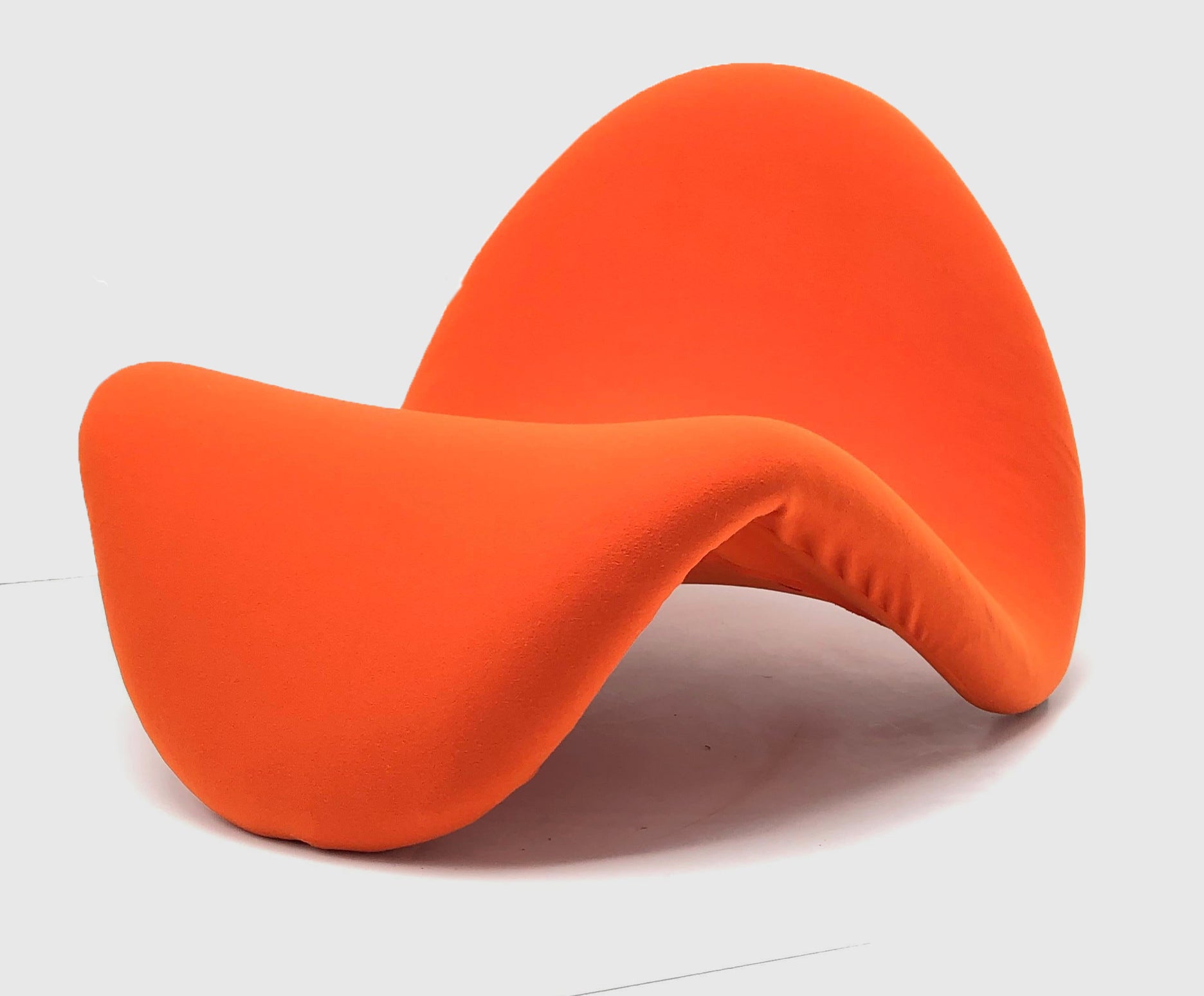 Tongue Chair