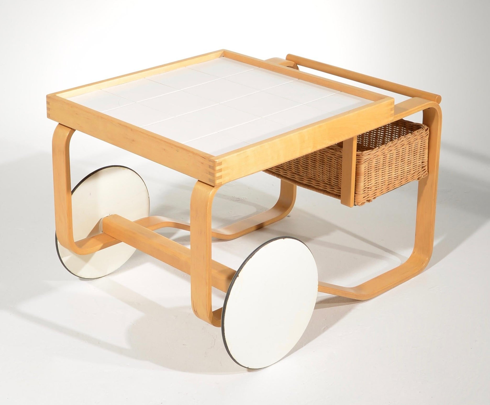 Tea Trolley 900