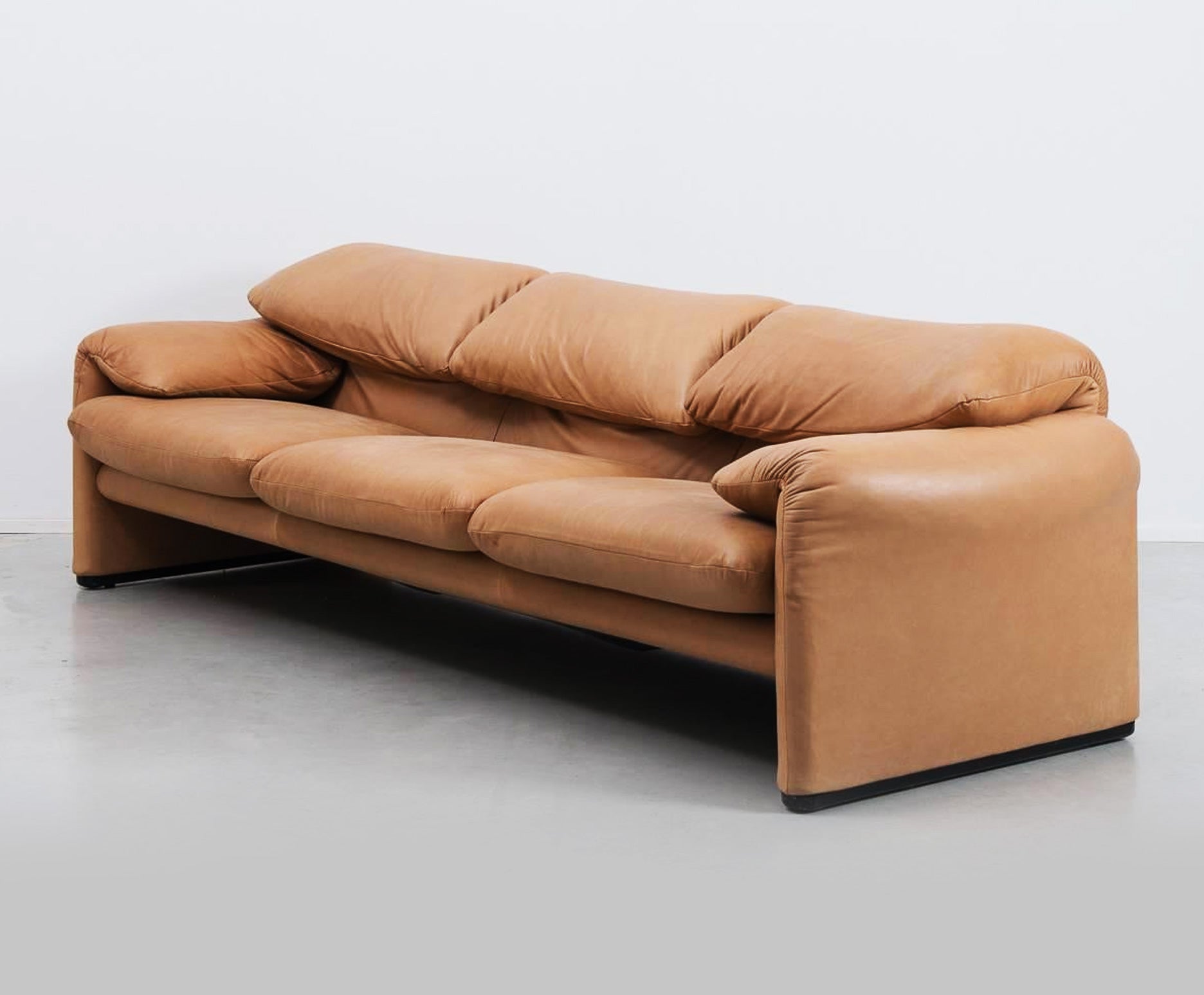 Maralunga Sofa