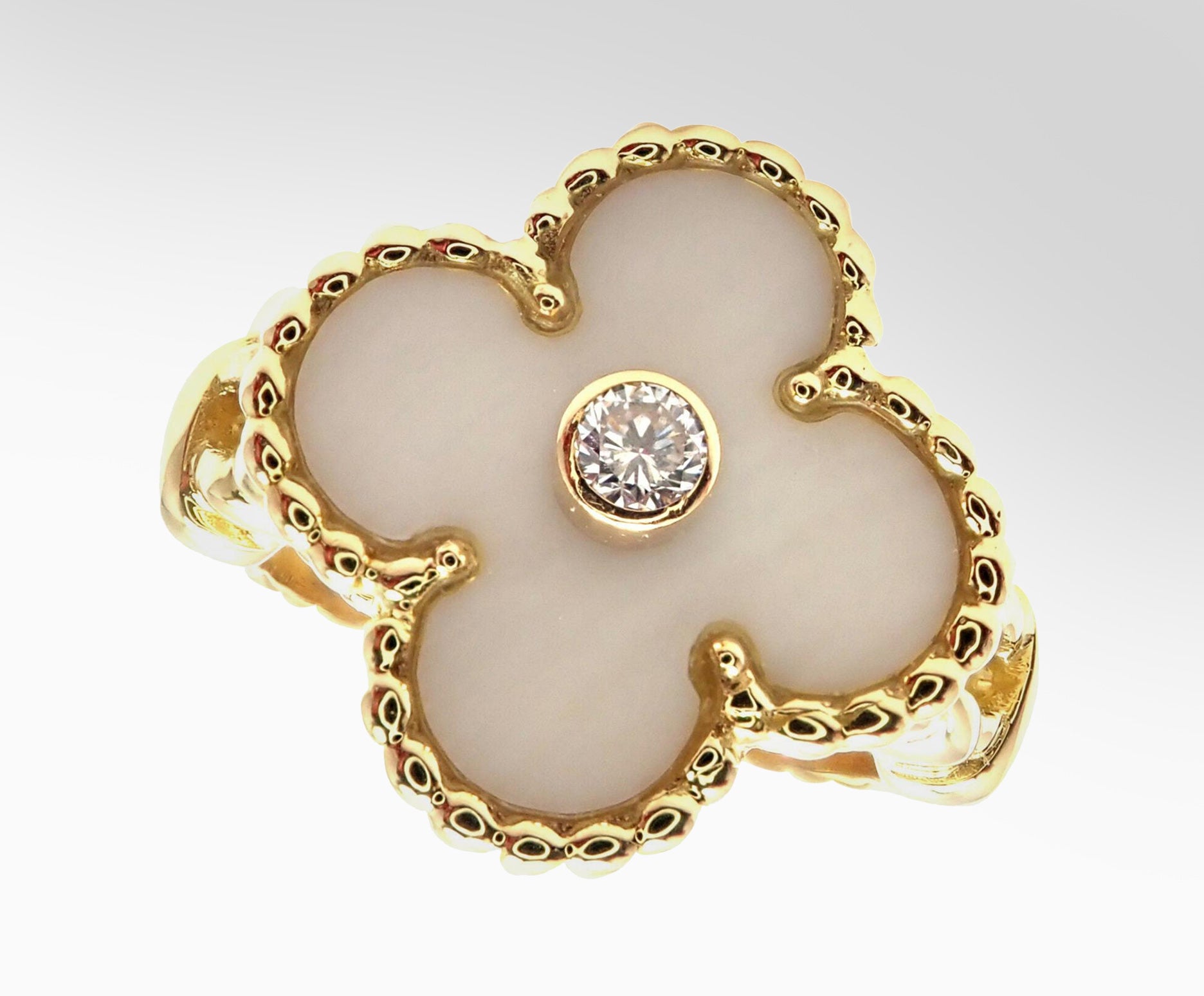 Vintage Alhambra Ring