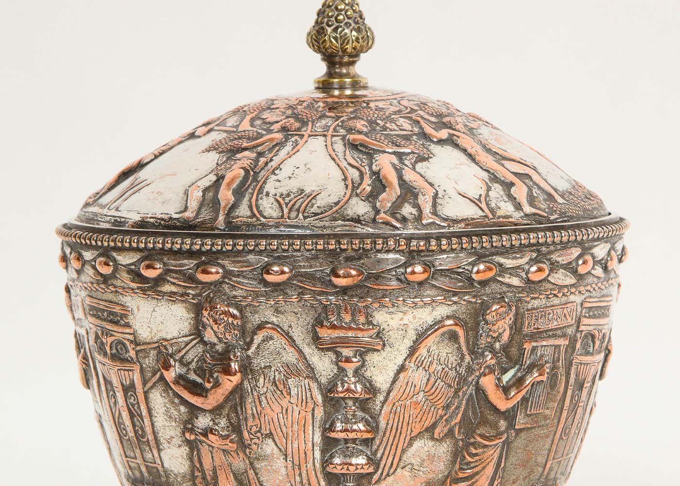 1stDibs: Antique and Modern Furniture, Jewelry, Fashion & Art