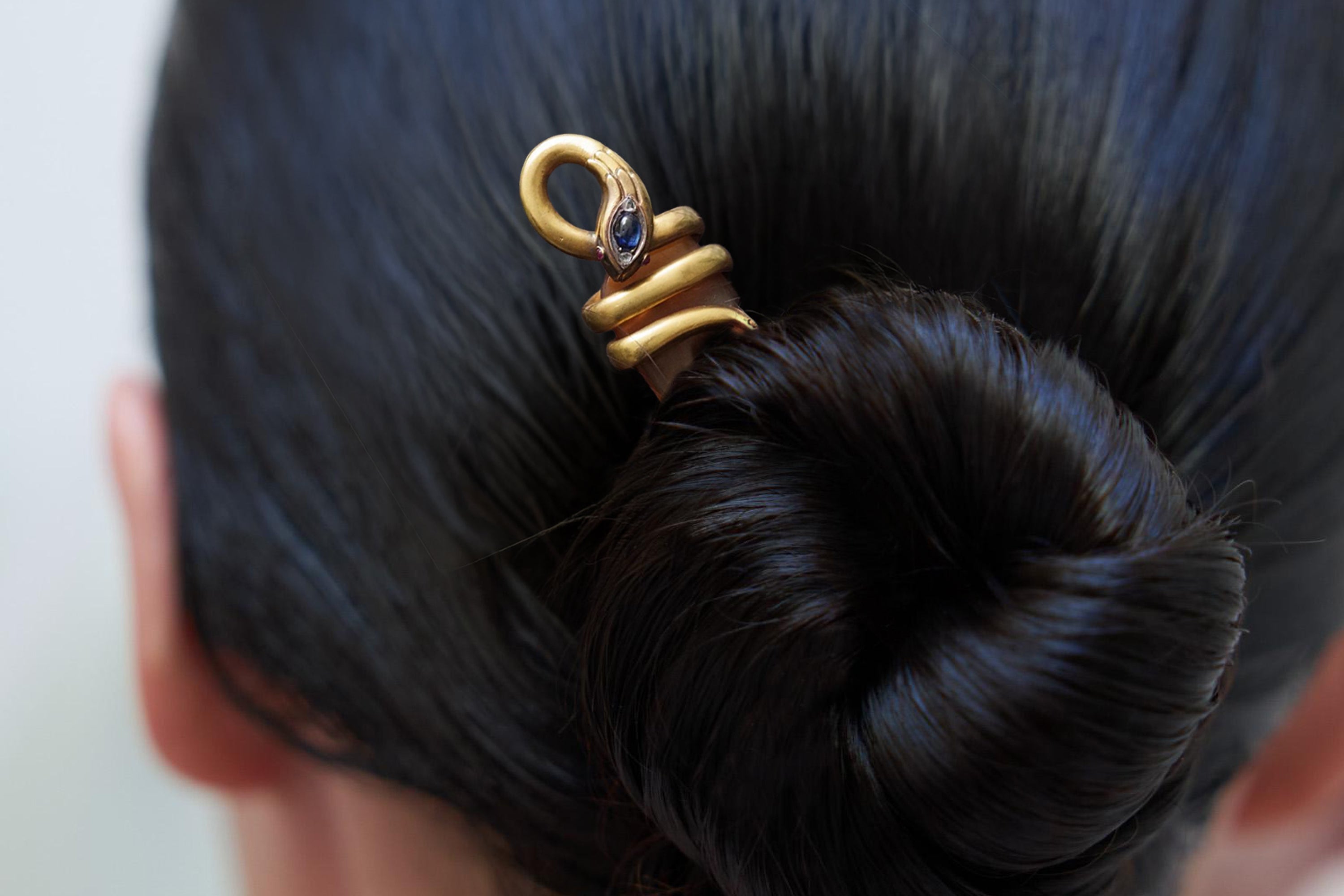 Chaumet Snake Sapphire Hairpin