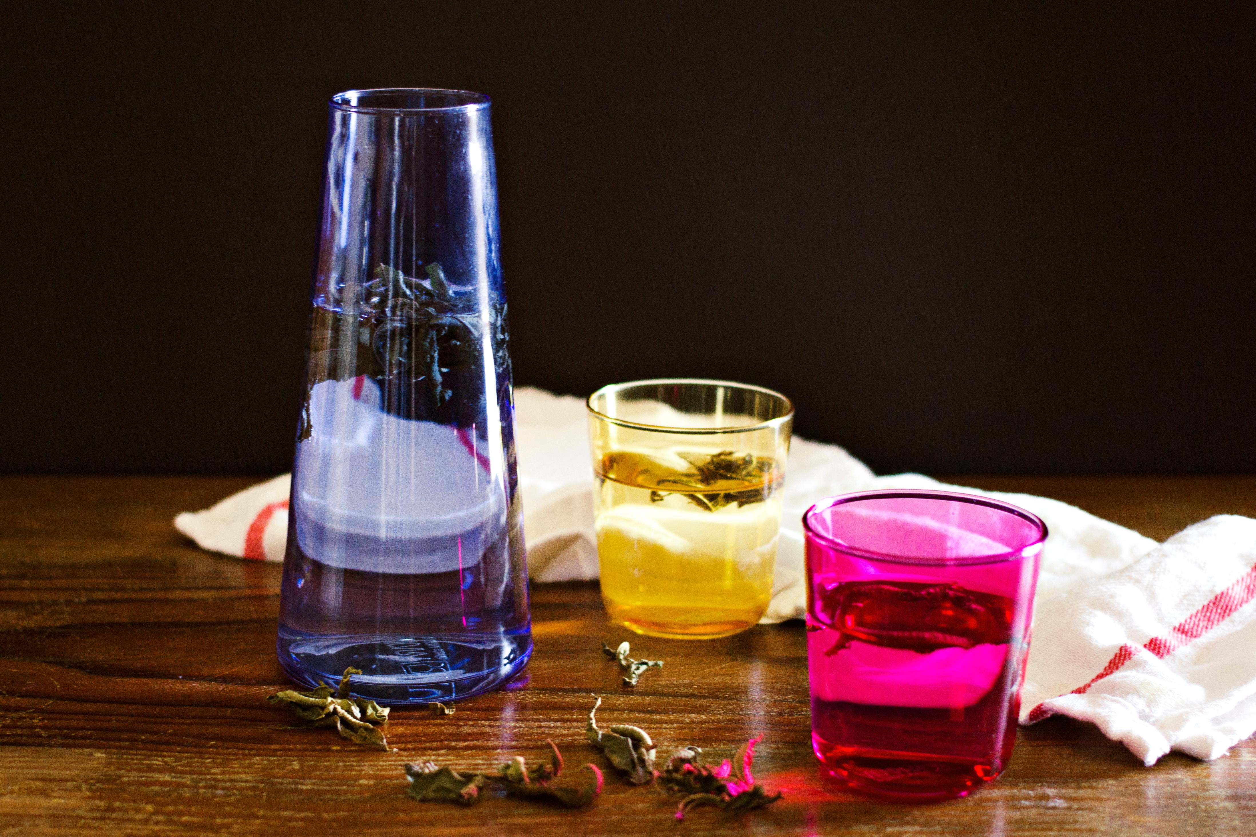 Cmyk, Playful Color Theory Inspired Glass and Carafe Set by Ojeam Studio For Sale 7