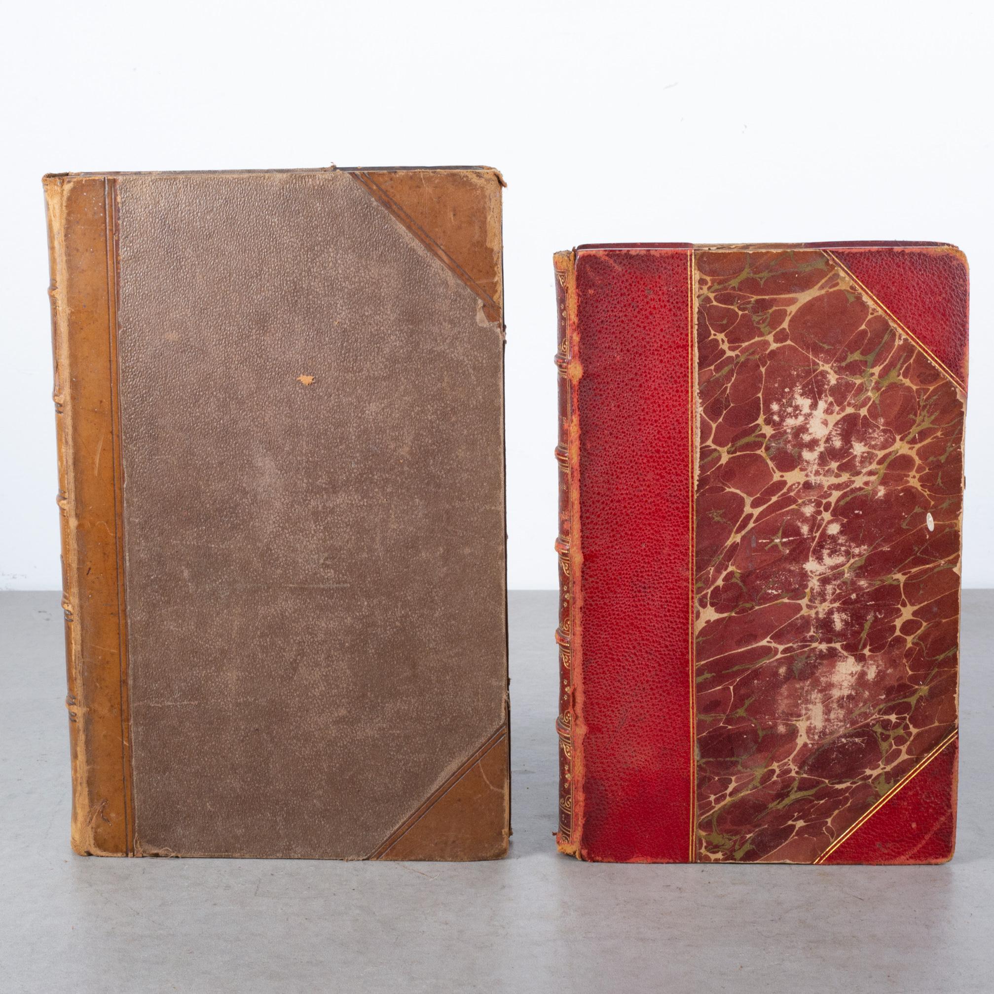 Cuir The Collective of 19th c. Livres reliés en cuir vers 1822-1908 en vente