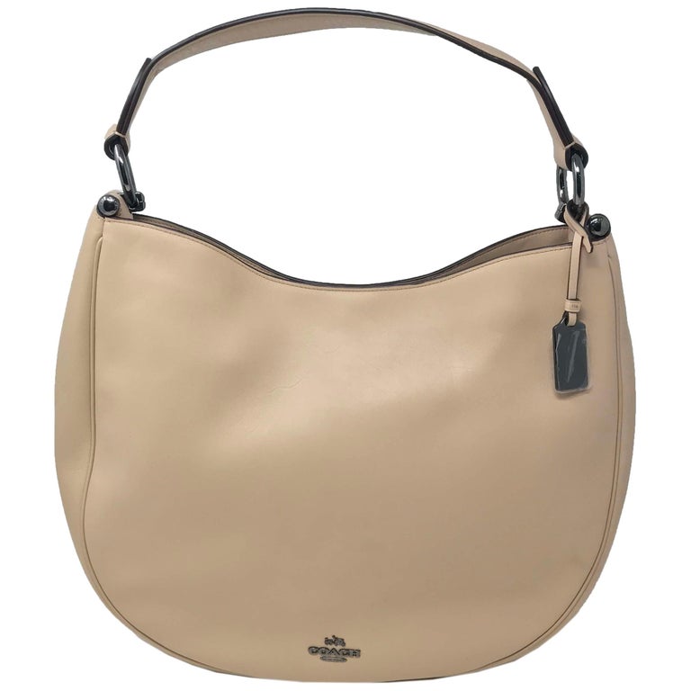 Coach 36026 Nomad Hobo Beige Leather Ladies Purse For Sale at 1stDibs | coach  beige leather handbag, coach beige purse, beige coach bag
