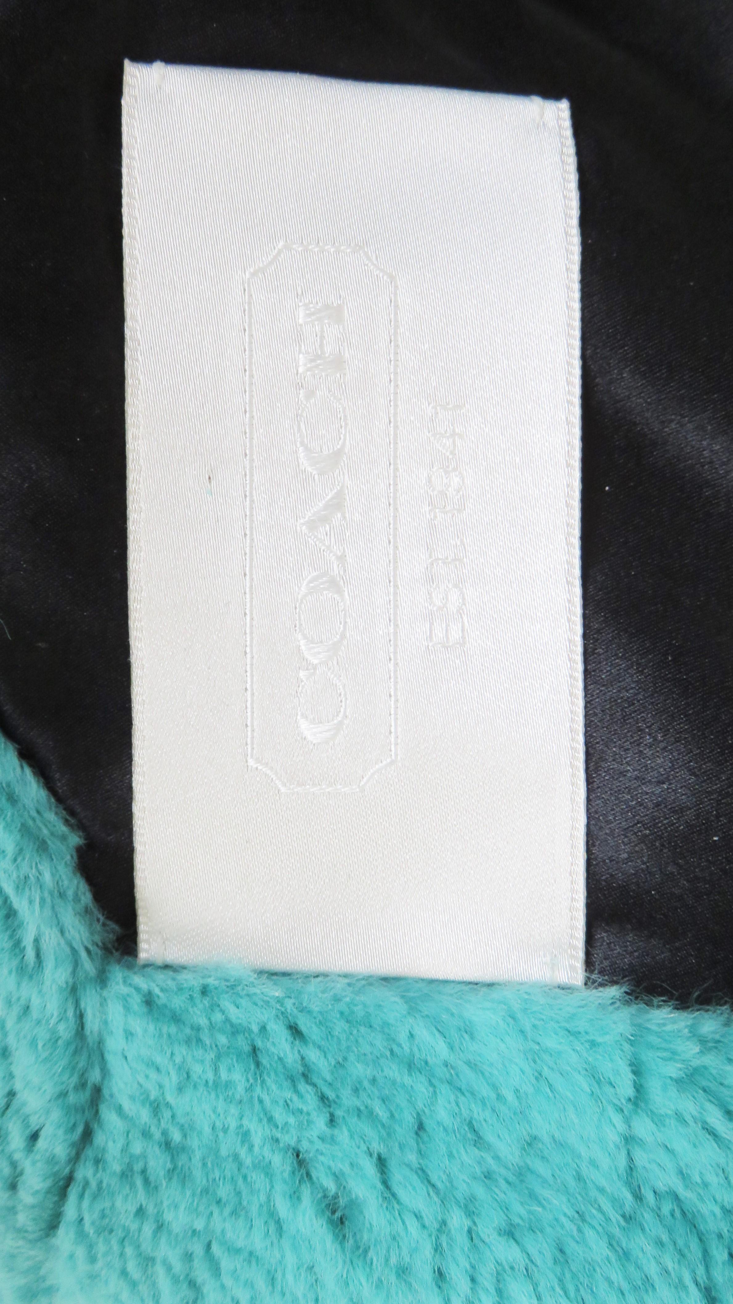 Gilet di pelliccia Coach Aqua Sheared in vendita 9