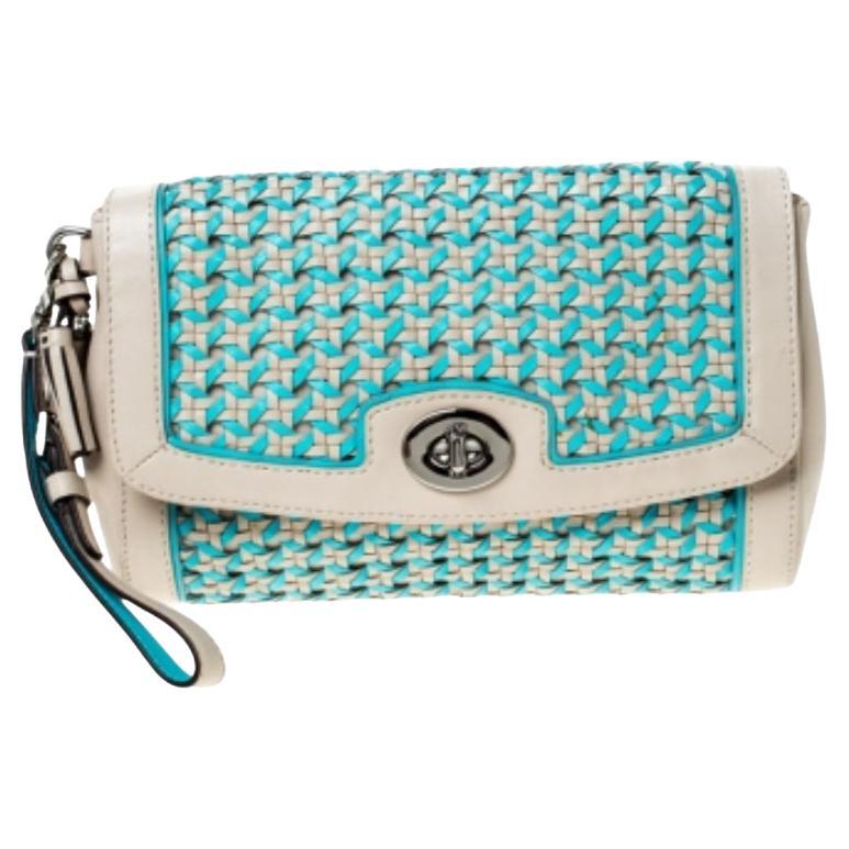 Coach Beige/Blue Caning Leather Flap Wristlet Clutch en venta