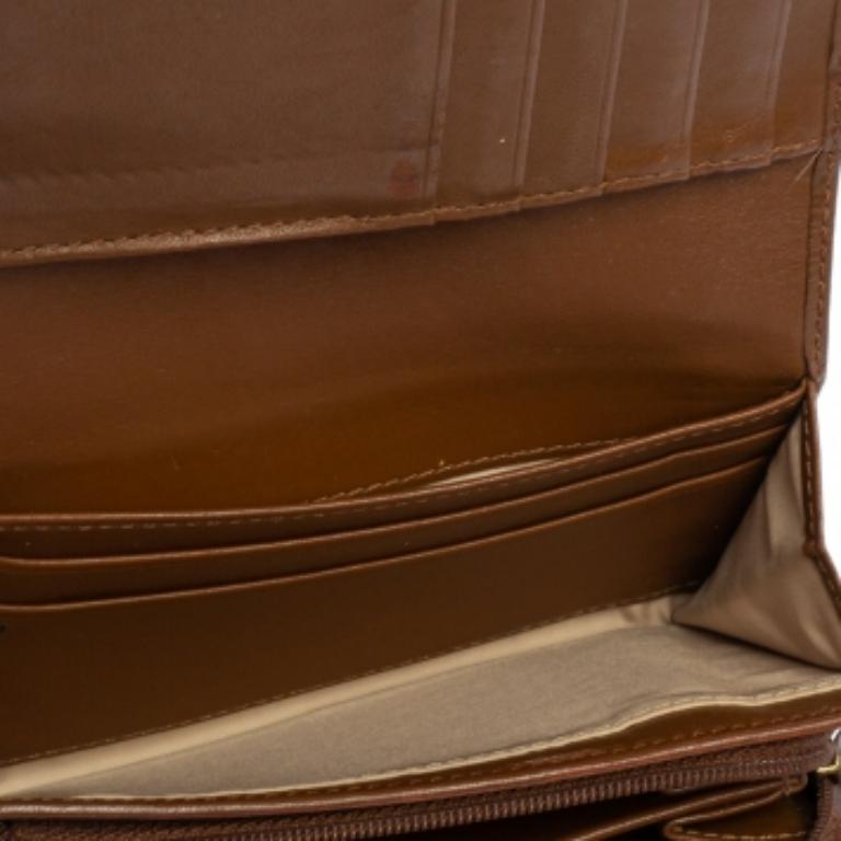 Portafoglio compatto in tela e pelle beige/marrone firmato Coach in vendita 2