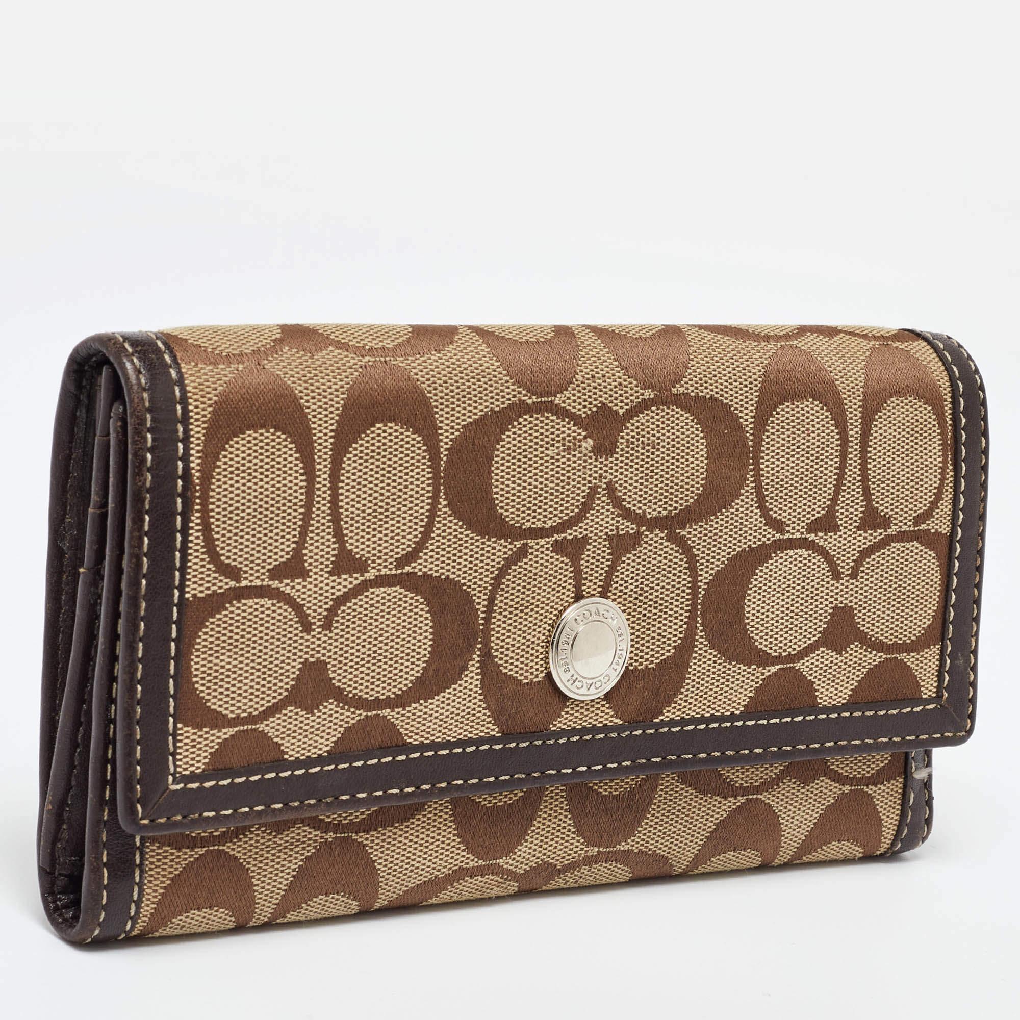 Coach Beige/Brown Signature Canvas and Leather Continental Wallet For Sale 1
