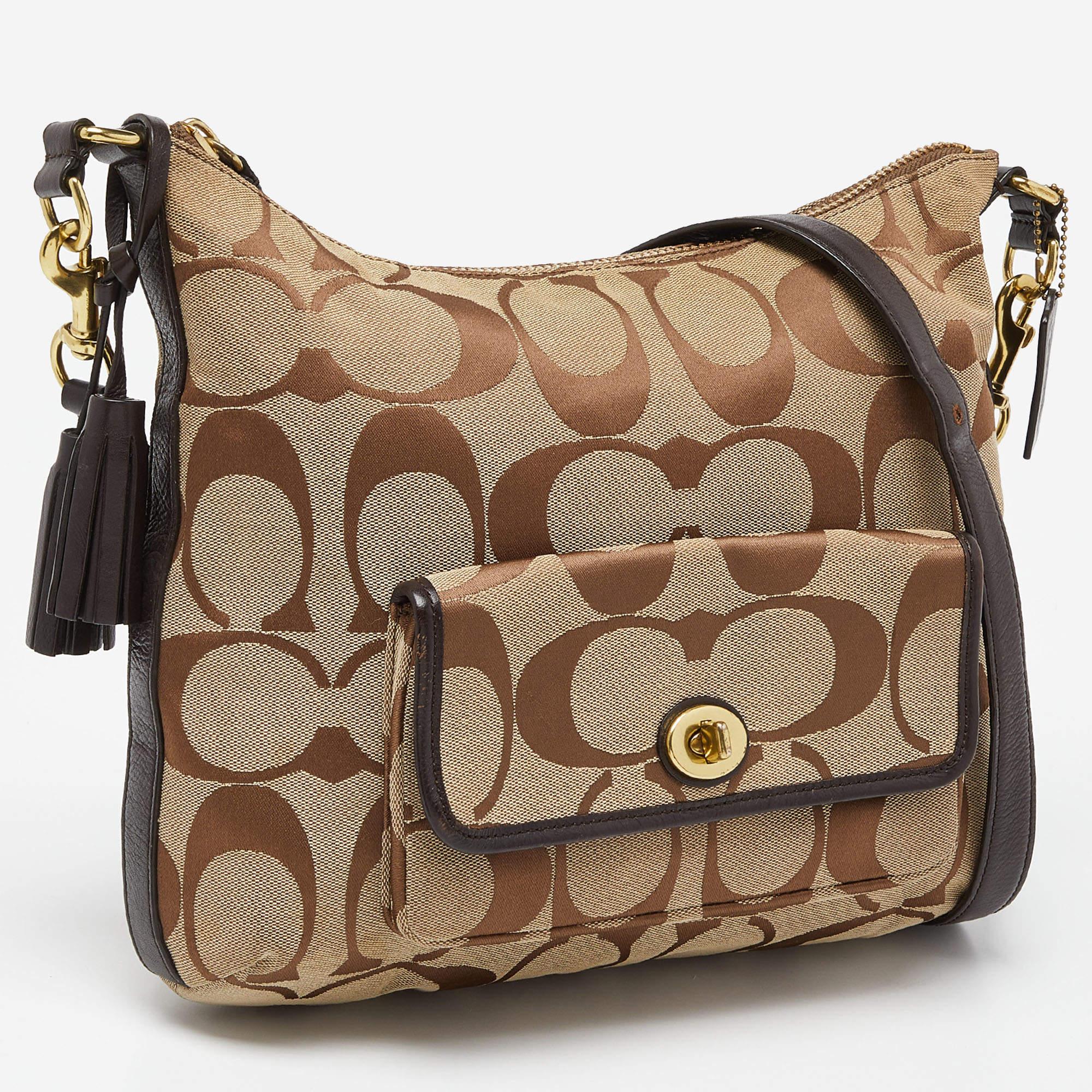 Coach Beige/Brown Signature Canvas and Leather Courtenay Crossbody Bag In Good Condition In Dubai, Al Qouz 2