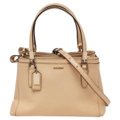 Mini Christie's Carryall Tote con doppia zip in pelle beige di Coach