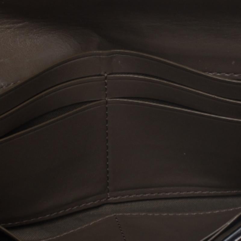 Coach Beige/Olive Green Leather Colorblock Continental Wallet im Angebot 2